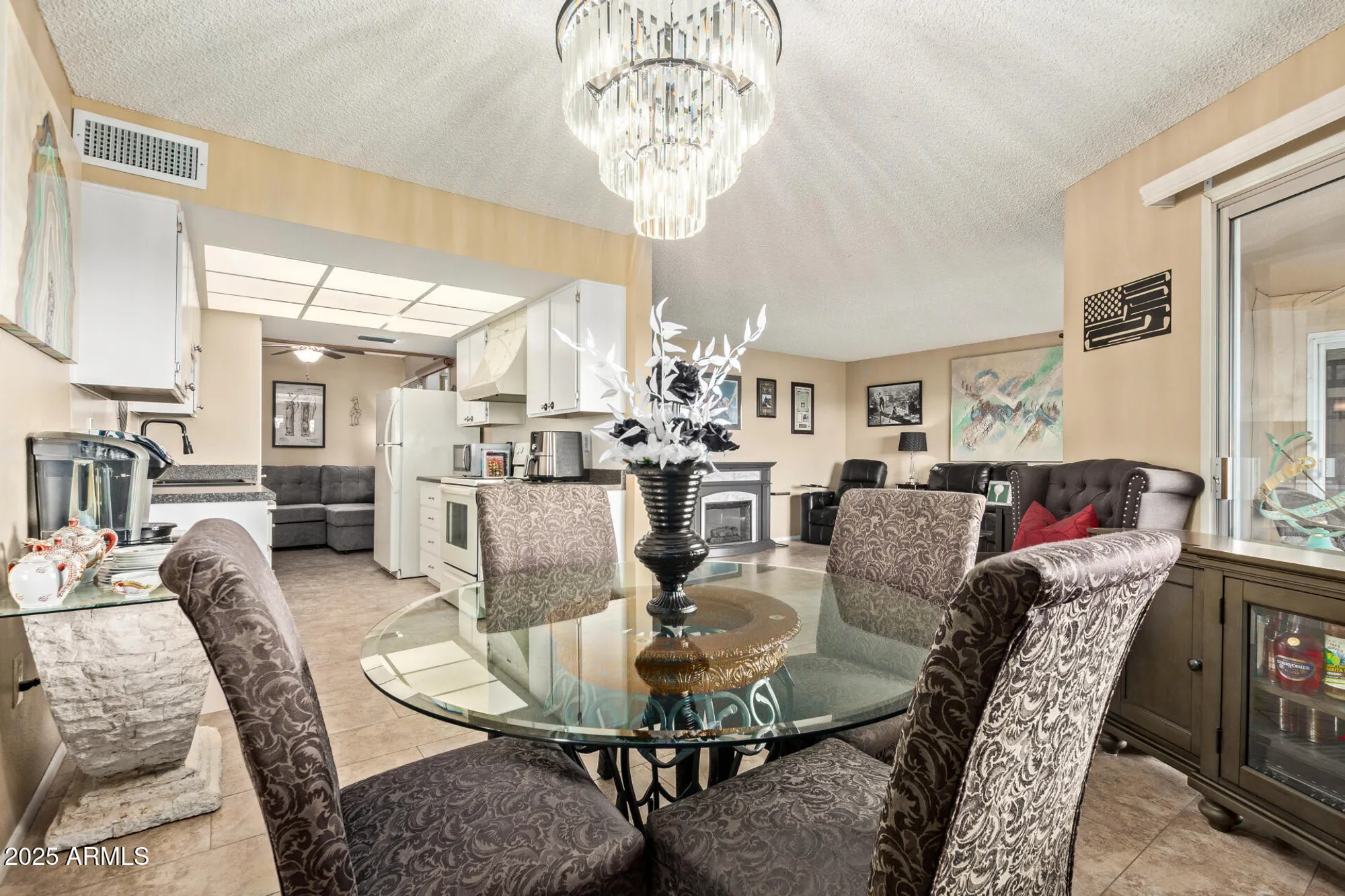 Property Slideshow image 6 of 37 | 19446 n star ridge dr, Sun City West, AZ, 85375