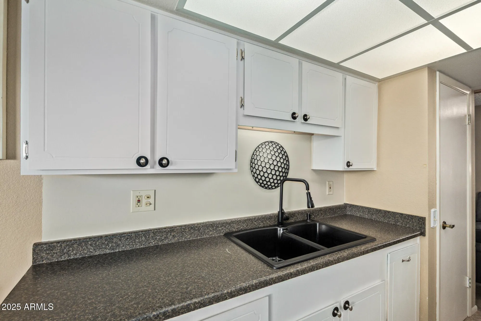 Property Slideshow image 8 of 37 | 19446 n star ridge dr, Sun City West, AZ, 85375