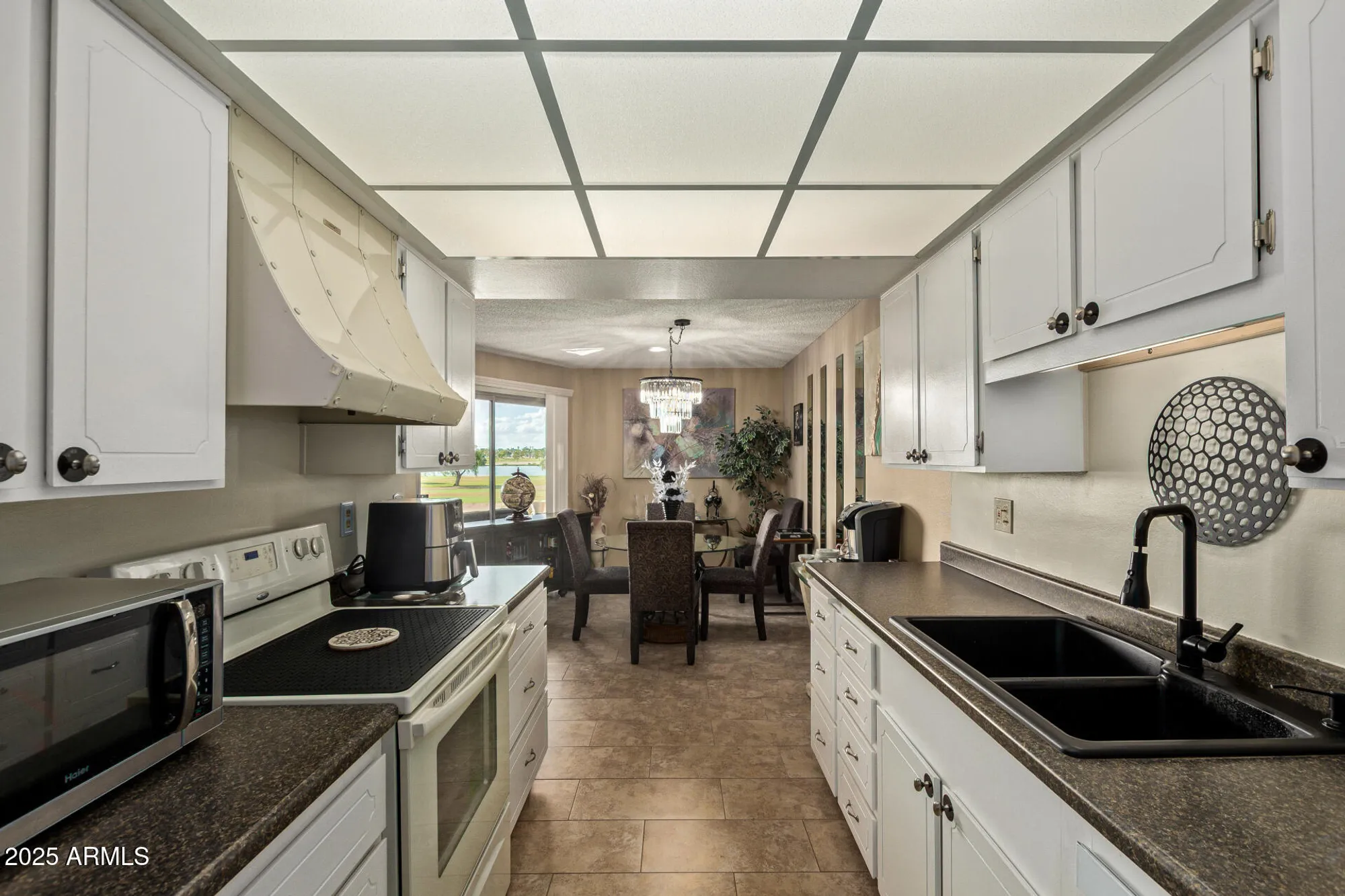 Property Slideshow image 7 of 37 | 19446 n star ridge dr, Sun City West, AZ, 85375