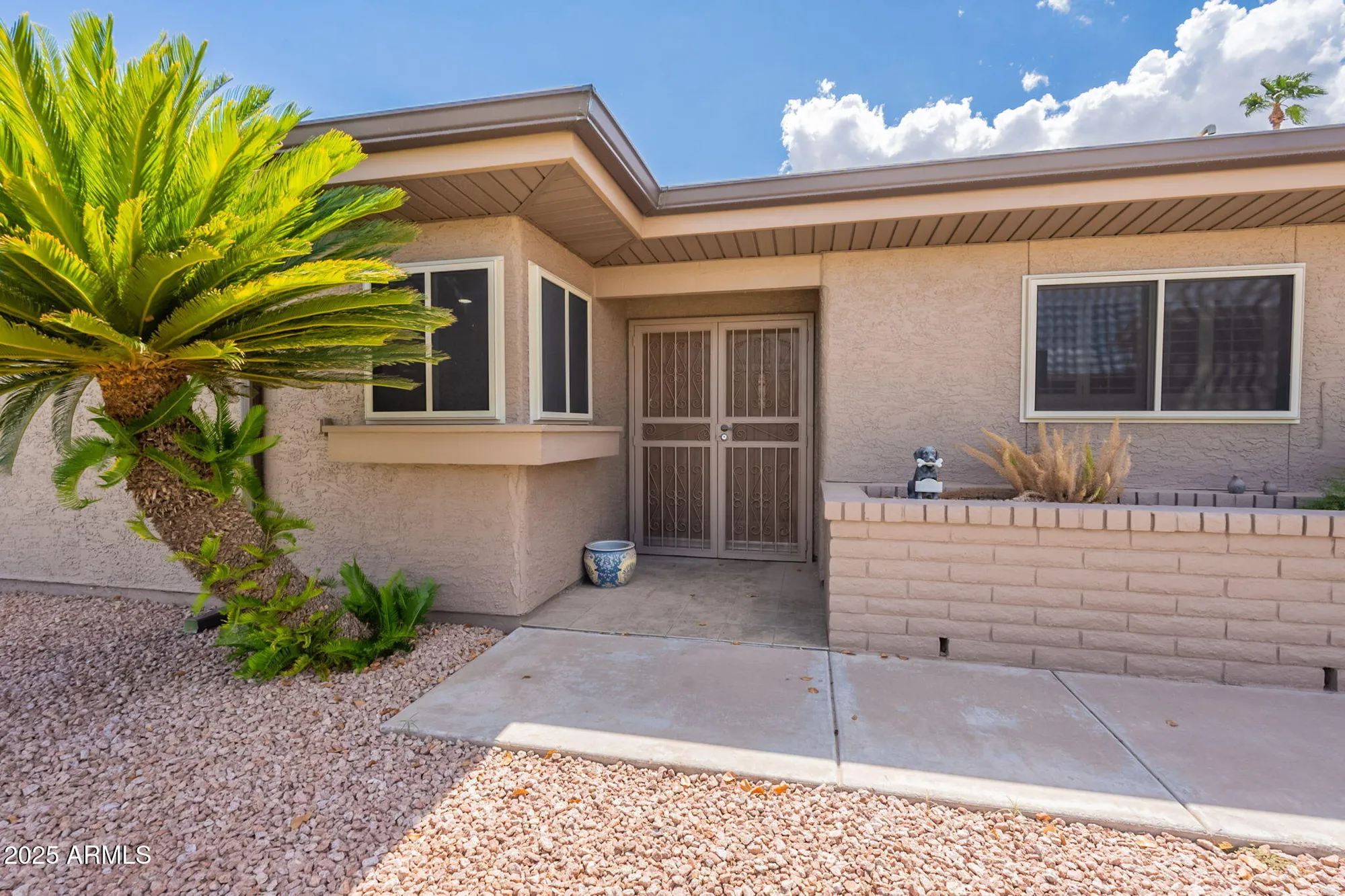 Property Slideshow image 7 of 63 | 25223 s berry brook dr, Sun Lakes, AZ, 85248