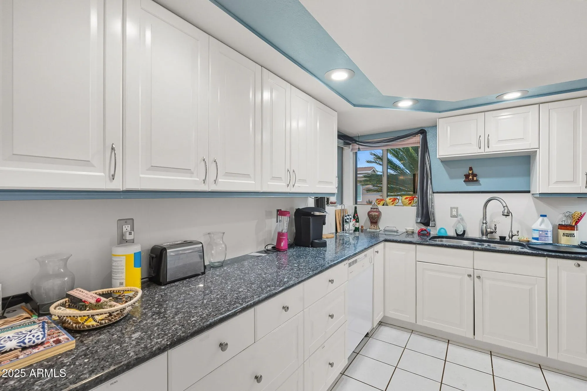 Property Slideshow image 33 of 63 | 25223 s berry brook dr, Sun Lakes, AZ, 85248