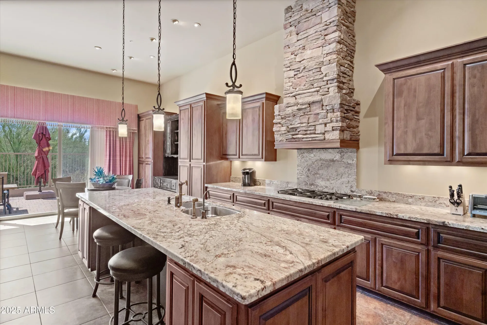 Property Slideshow image 15 of 48 | 6537 e shooting star way, Scottsdale, AZ, 85266
