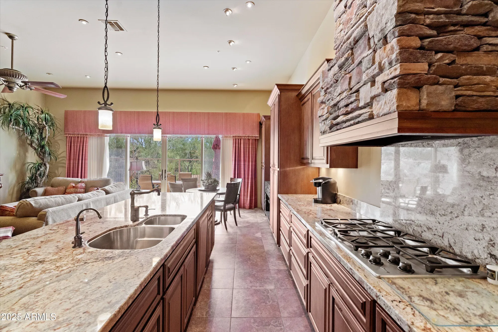 Property Slideshow image 16 of 48 | 6537 e shooting star way, Scottsdale, AZ, 85266