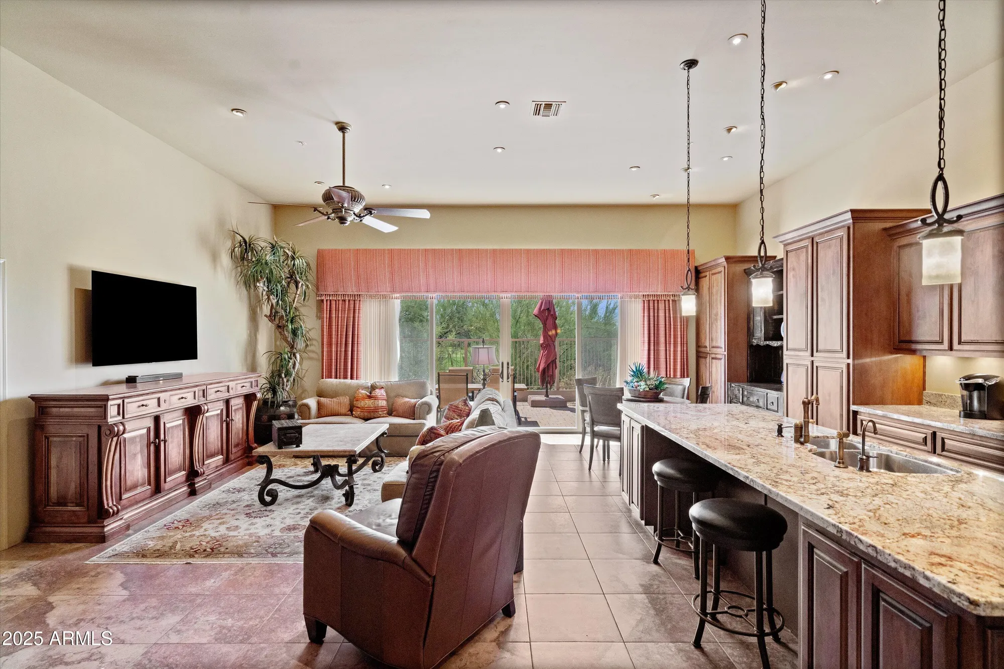 Property Slideshow image 13 of 48 | 6537 e shooting star way, Scottsdale, AZ, 85266
