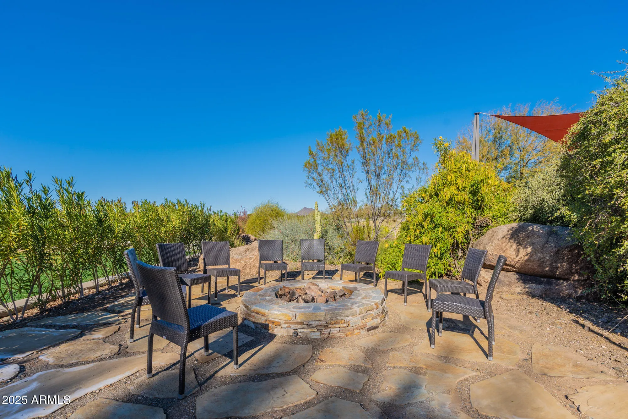 Property Slideshow image 55 of 75 | 12368 w running deer trl, Peoria, AZ, 85383