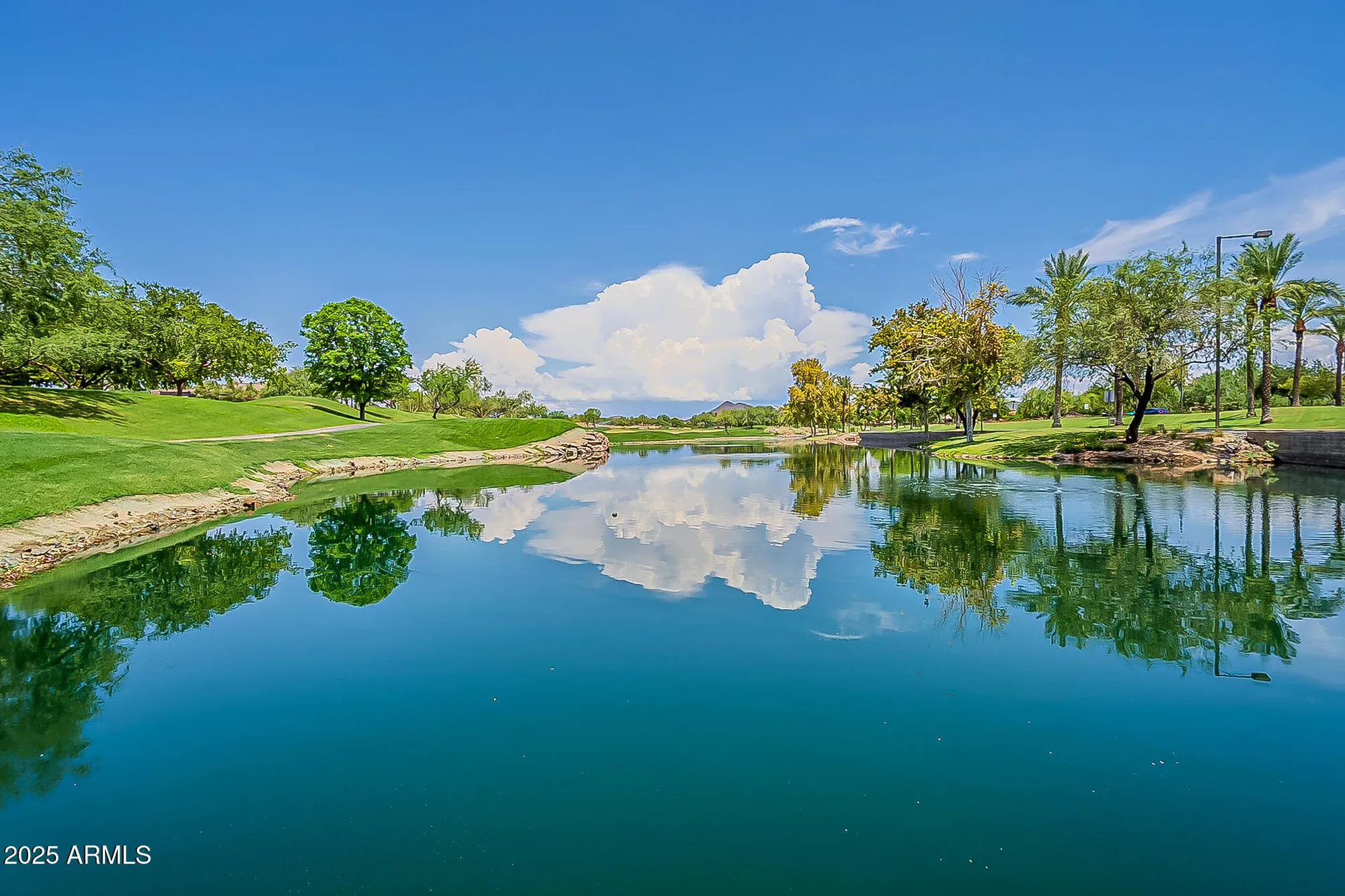 Property Slideshow image 33 of 75 | 12368 w running deer trl, Peoria, AZ, 85383