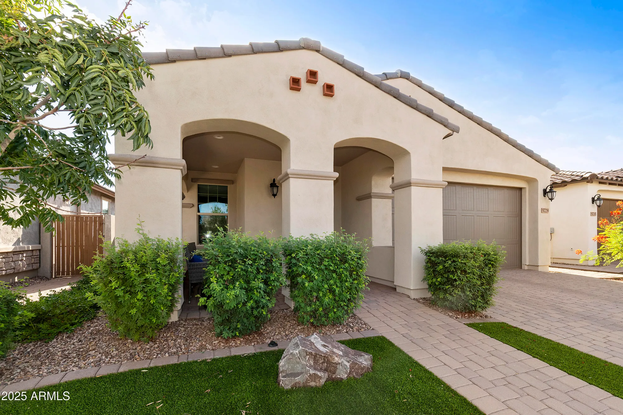 Property Slideshow image 1 of 56 | 5729 s del rancho, Mesa, AZ, 85212