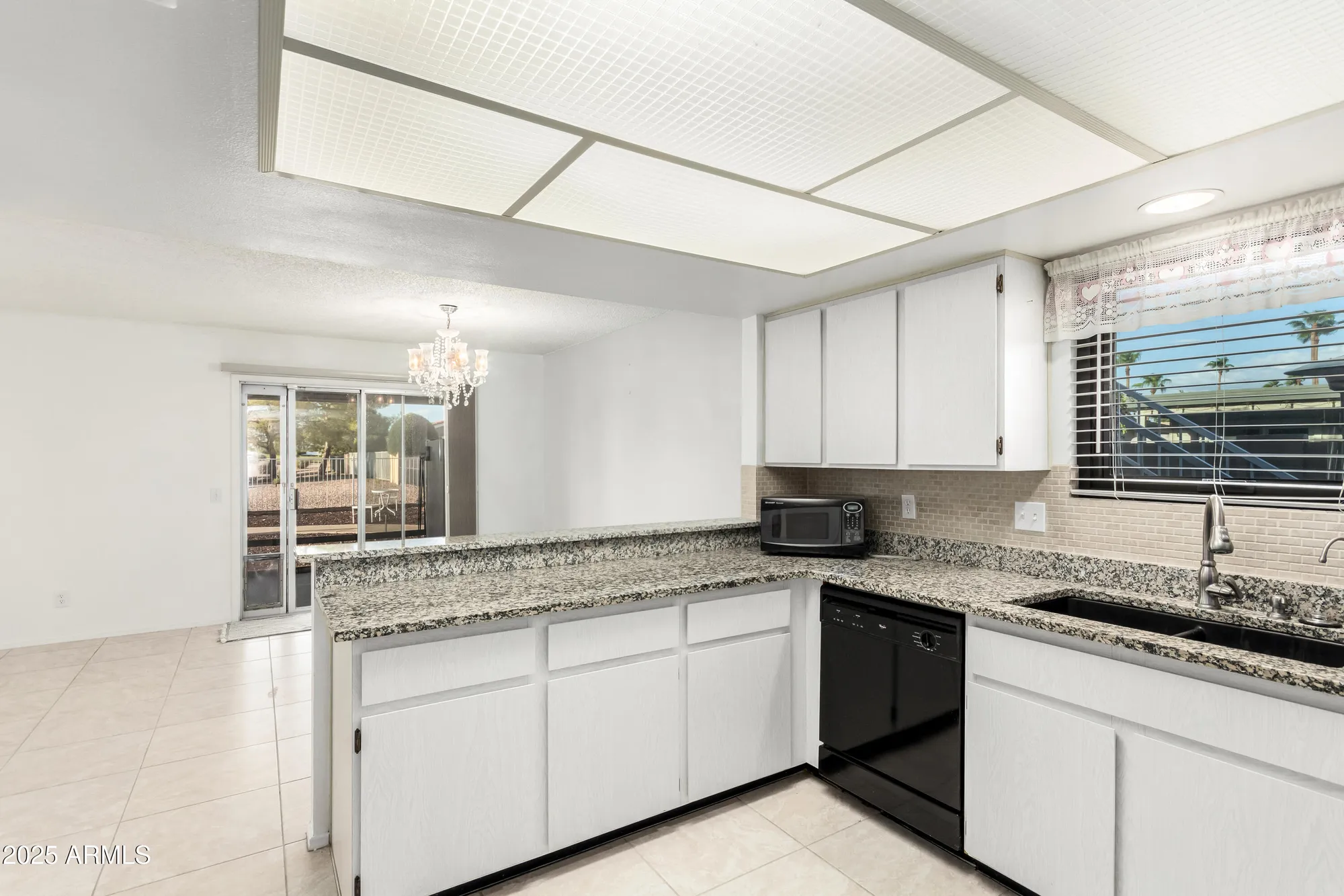 Property Slideshow image 10 of 29 | 9714 e cochise pl, Sun Lakes, AZ, 85248