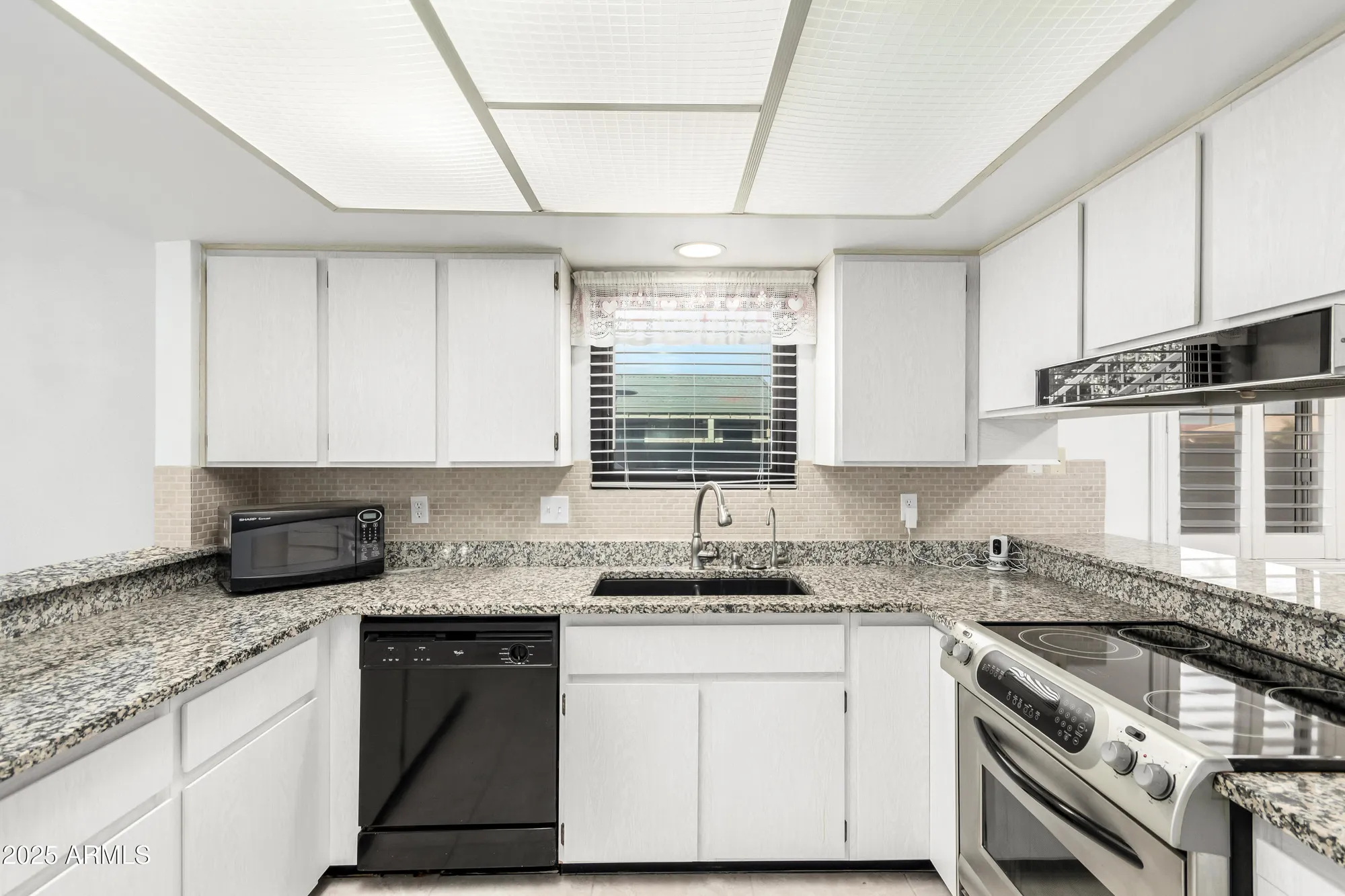 Property Slideshow image 11 of 29 | 9714 e cochise pl, Sun Lakes, AZ, 85248