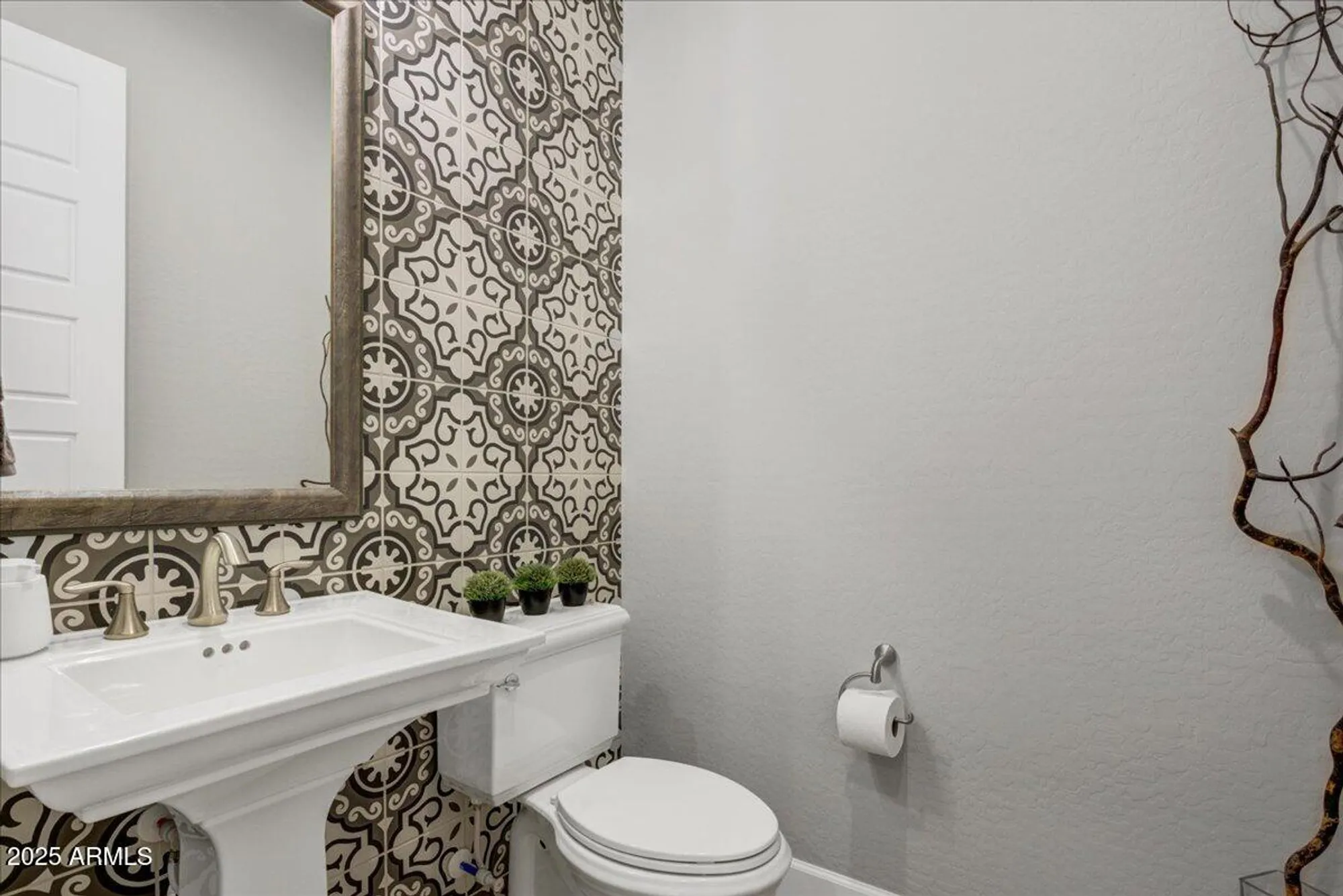 Property Slideshow image 27 of 45 | 17833 e stocking trl, Rio Verde, AZ, 85263