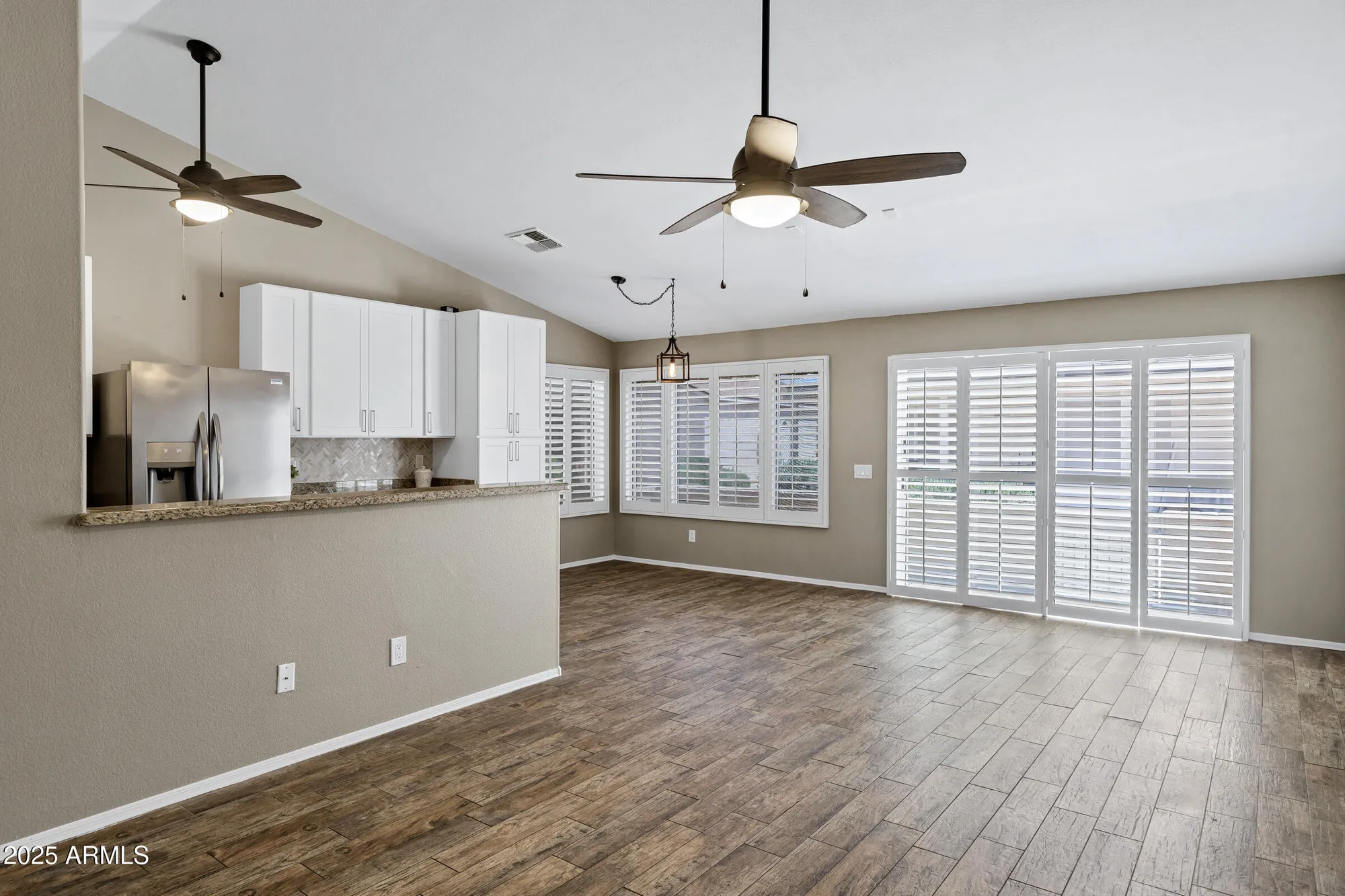 Property Slideshow image 9 of 23 | 1863 e buena vista dr, Chandler, AZ, 85249