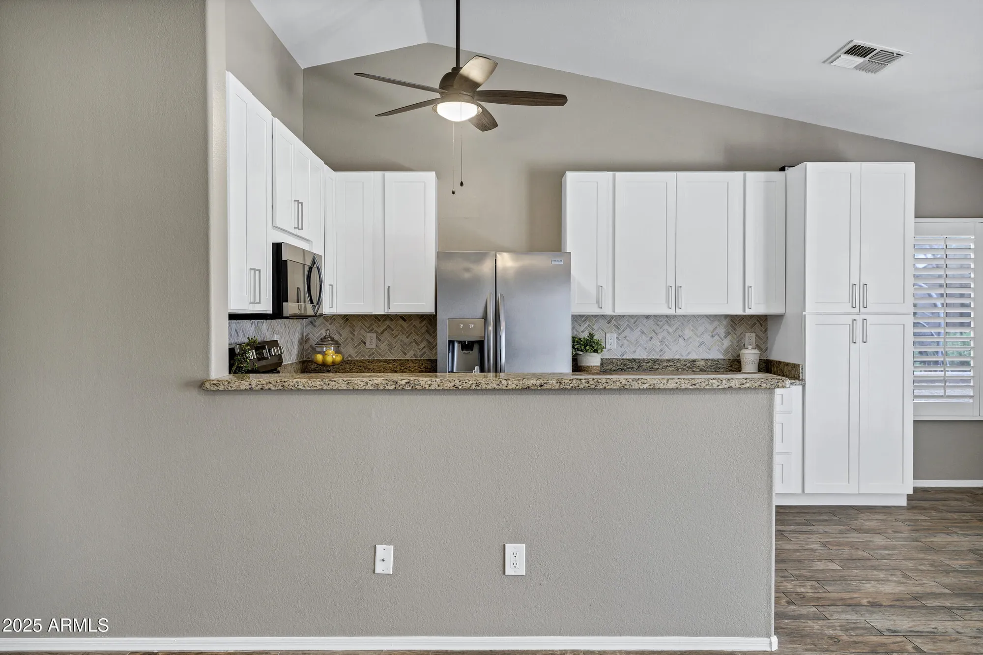 Property Slideshow image 11 of 23 | 1863 e buena vista dr, Chandler, AZ, 85249