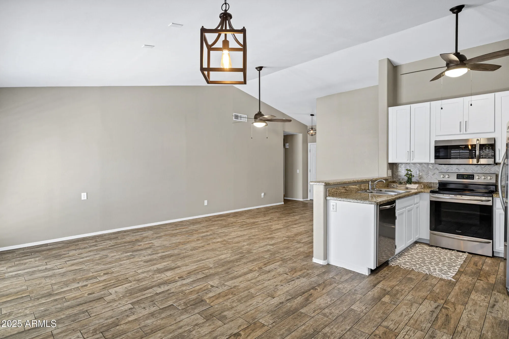 Property Slideshow image 10 of 23 | 1863 e buena vista dr, Chandler, AZ, 85249