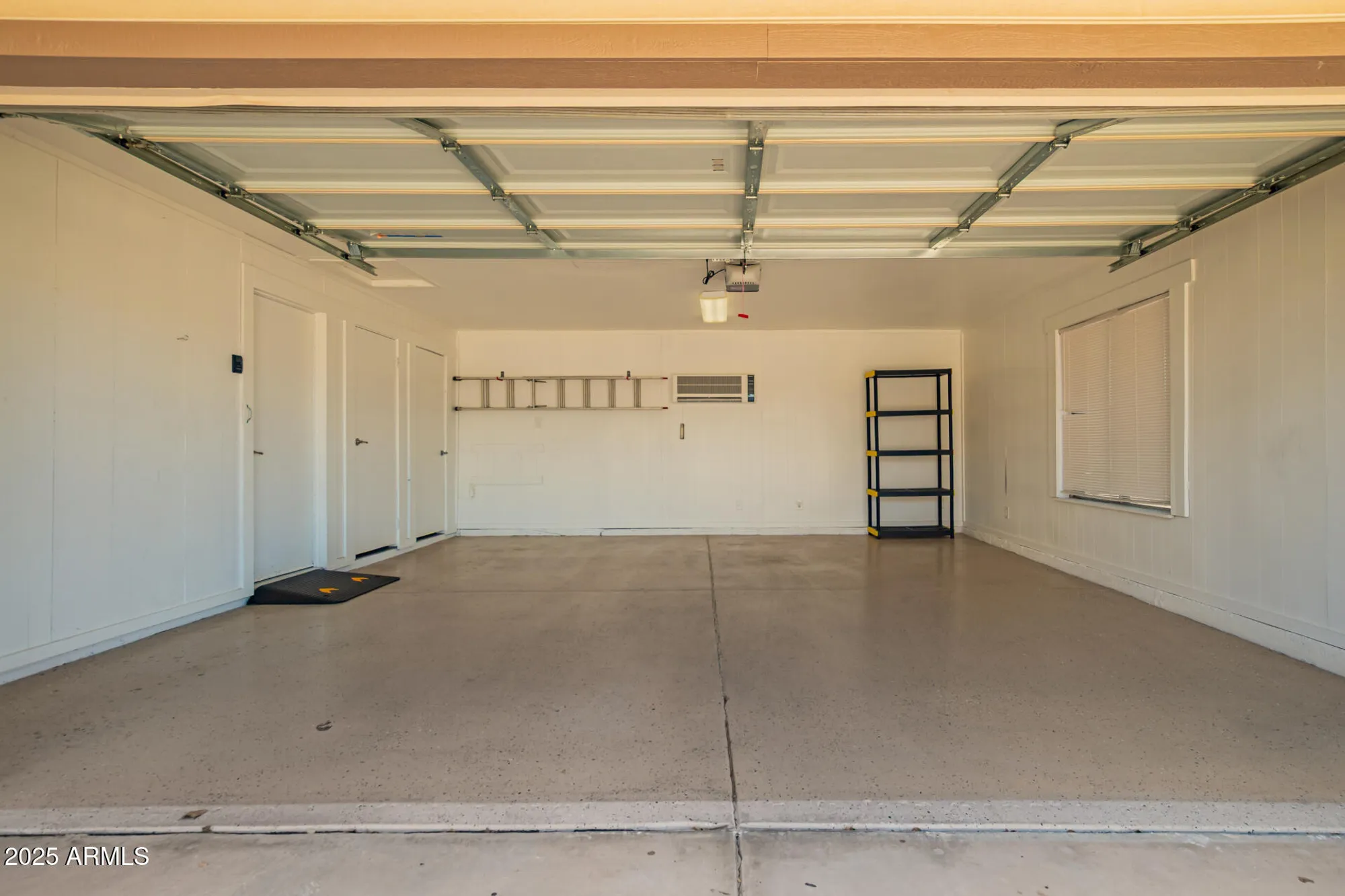 Property Slideshow image 14 of 34 | 11409 s tomah st, Phoenix, AZ, 85044