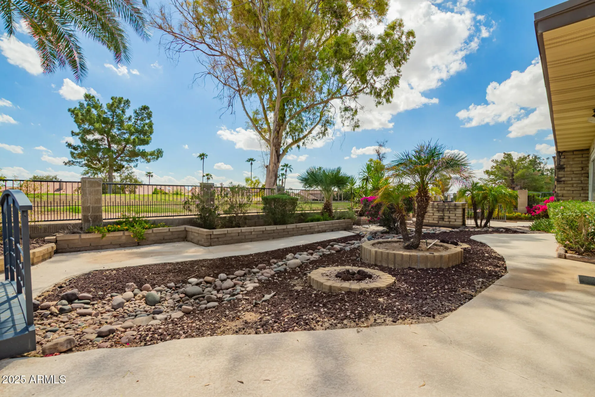 Property Slideshow image 10 of 34 | 11409 s tomah st, Phoenix, AZ, 85044