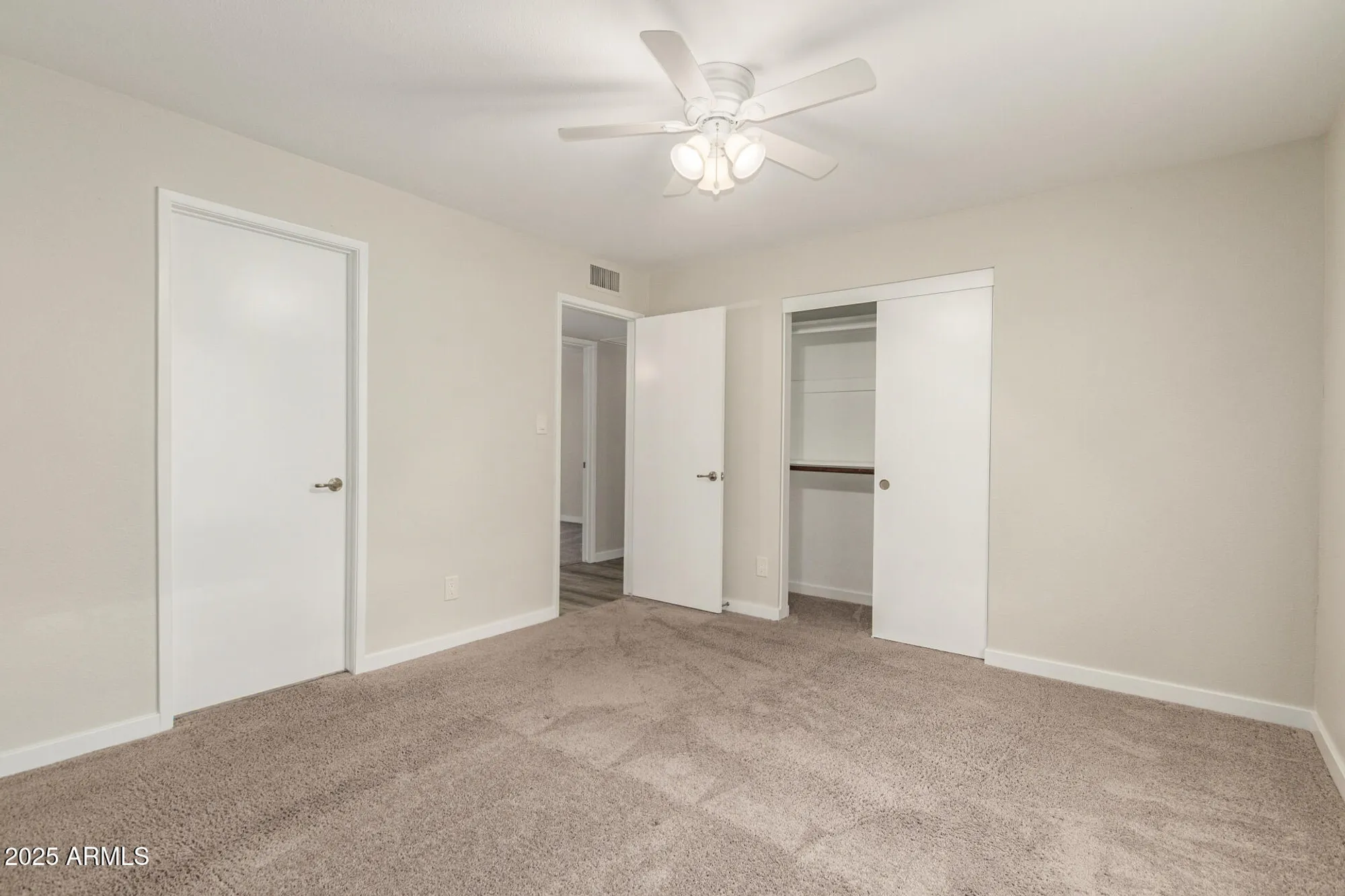 Property Slideshow image 15 of 34 | 11409 s tomah st, Phoenix, AZ, 85044