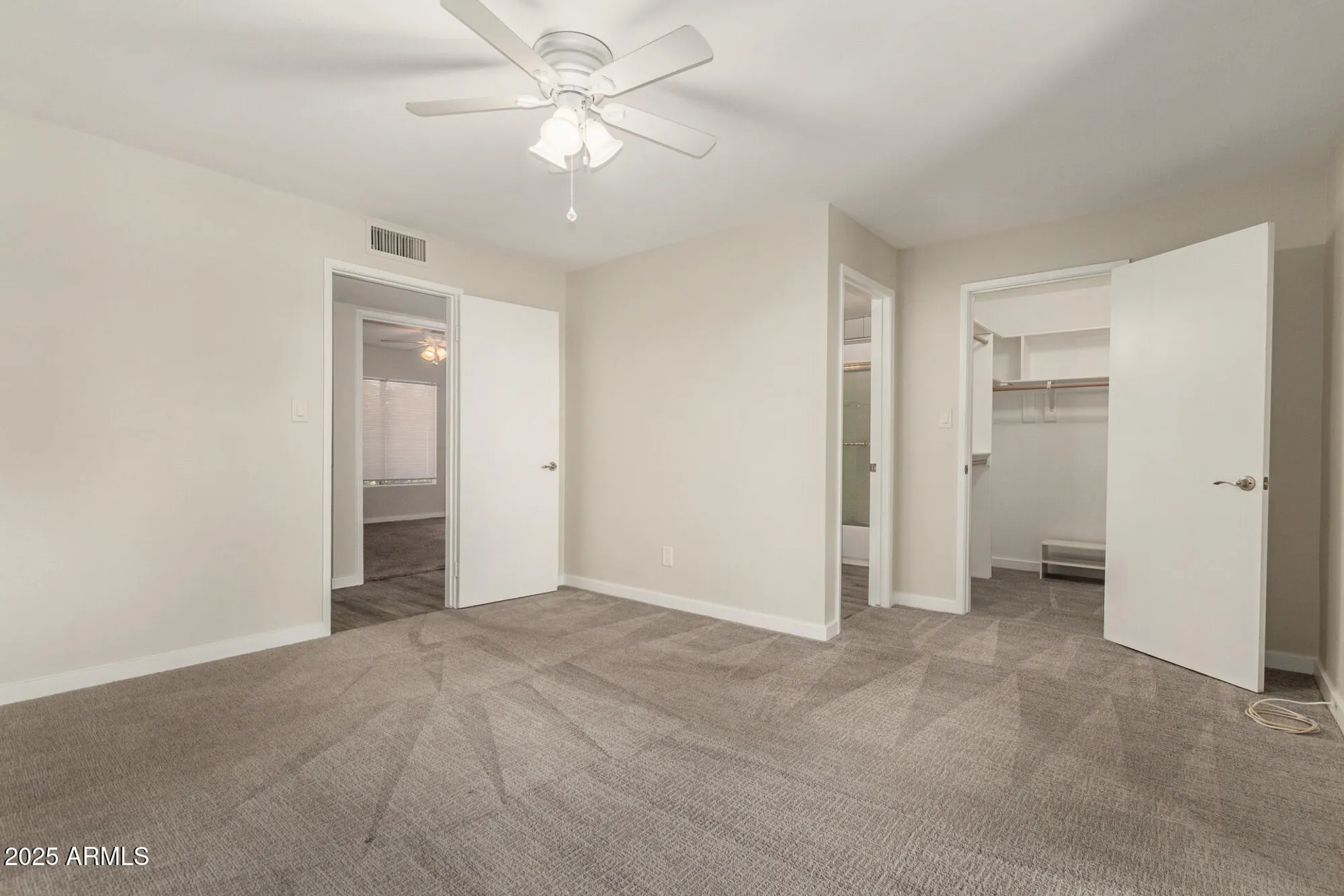 Property Slideshow image 17 of 34 | 11409 s tomah st, Phoenix, AZ, 85044