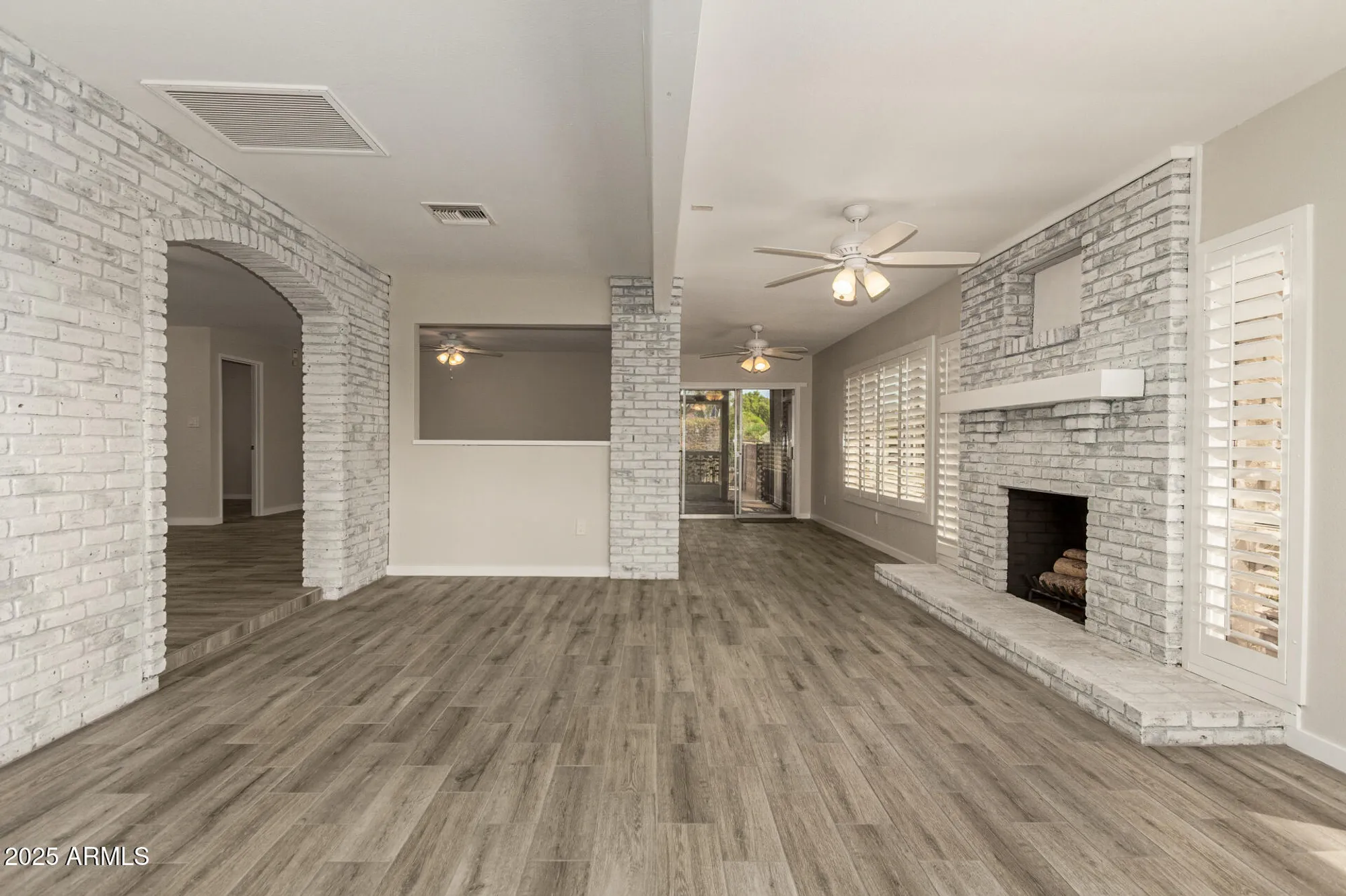 Property Slideshow image 23 of 34 | 11409 s tomah st, Phoenix, AZ, 85044