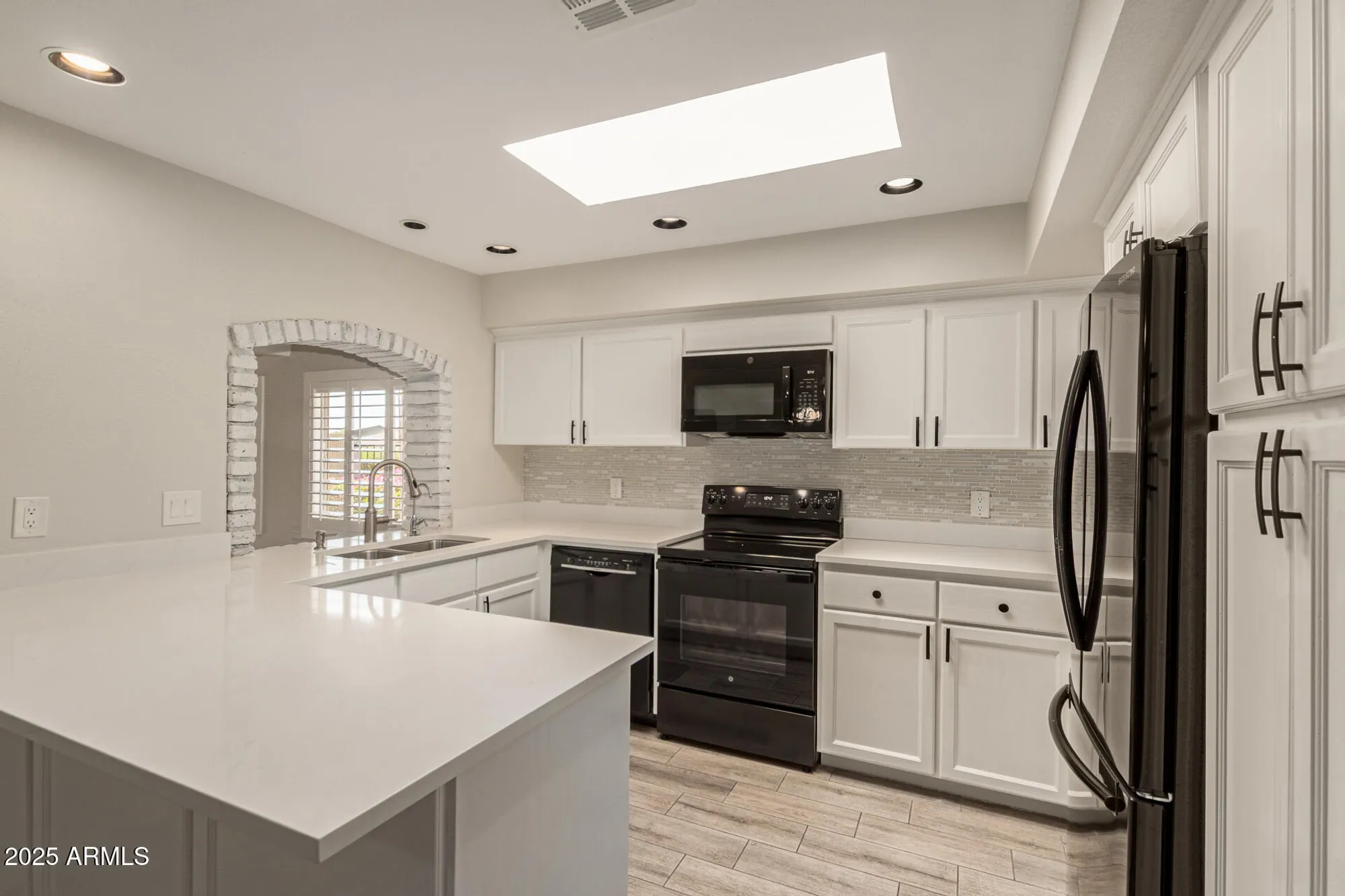 Property Slideshow image 8 of 34 | 11409 s tomah st, Phoenix, AZ, 85044