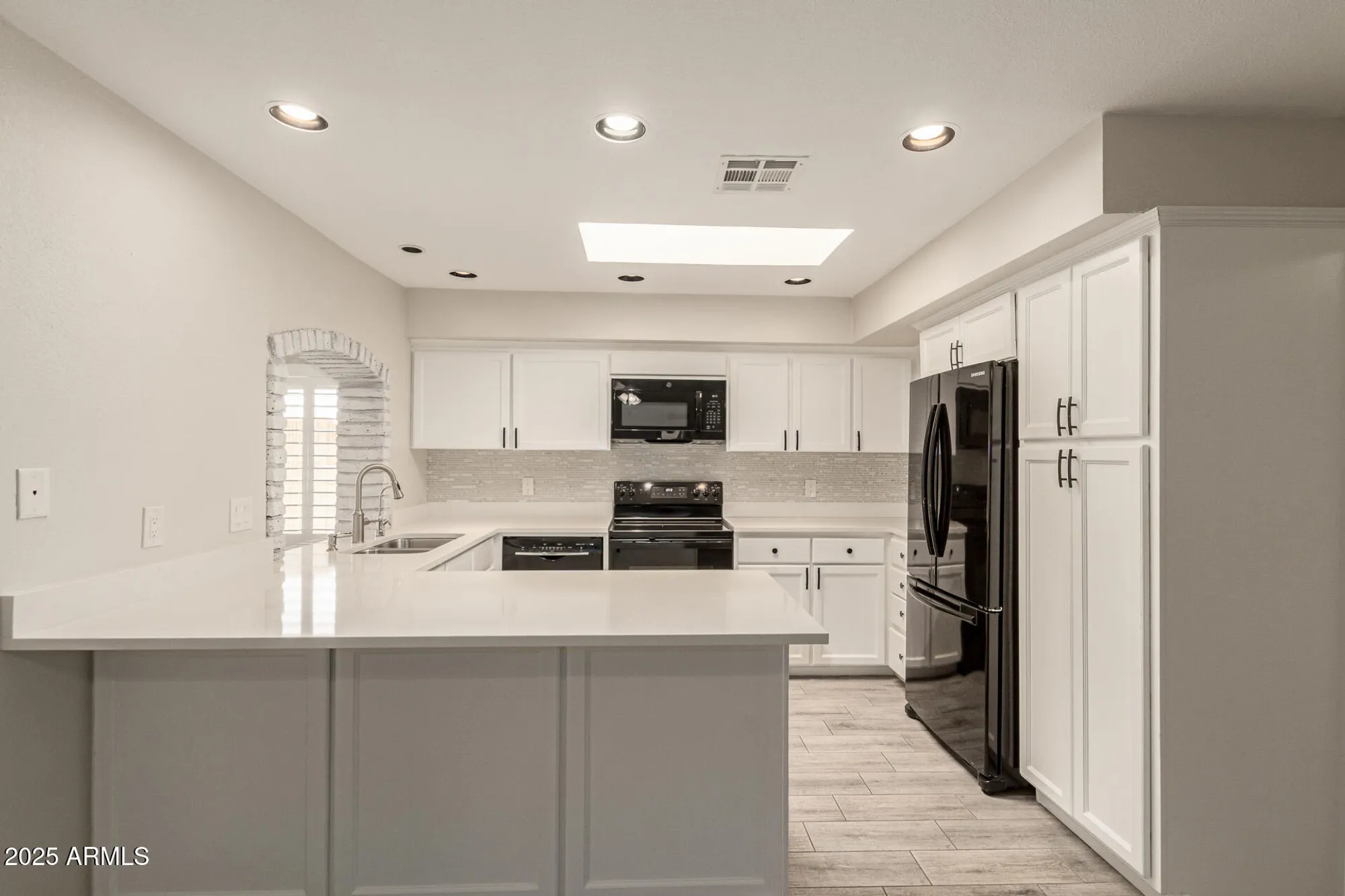 Property Slideshow image 24 of 34 | 11409 s tomah st, Phoenix, AZ, 85044