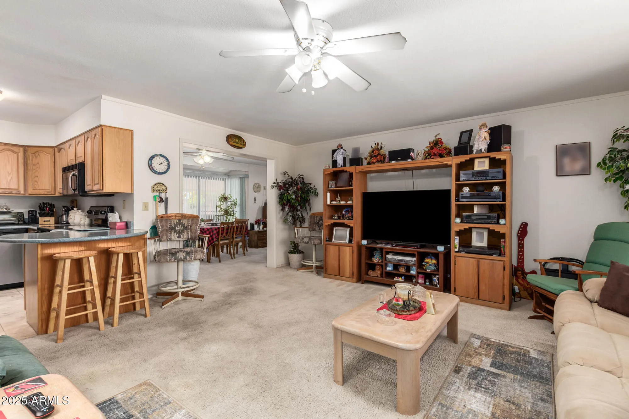 Property Slideshow image 9 of 25 | 12037 n thunderbird rd, Sun City, AZ, 85351