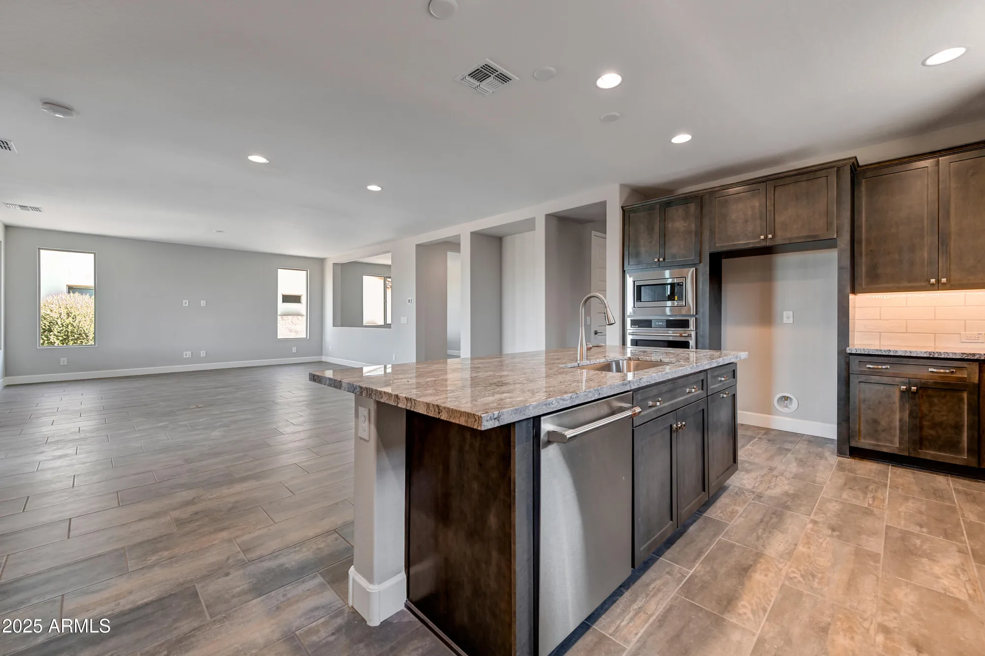 Property Slideshow image 18 of 33 | 3280 maverick dr, Wickenburg, AZ, 85390