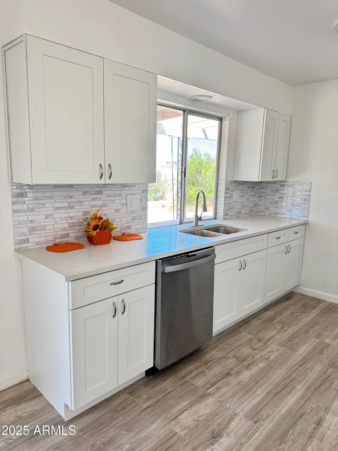 Property Slideshow image 10 of 29 | 14202 n lakeforest dr, Sun City, AZ, 85351