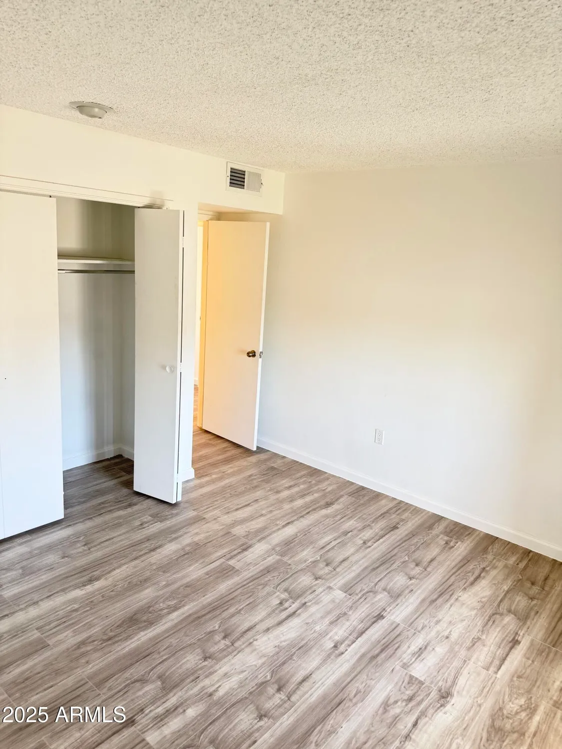 Property Slideshow image 16 of 29 | 14202 n lakeforest dr, Sun City, AZ, 85351