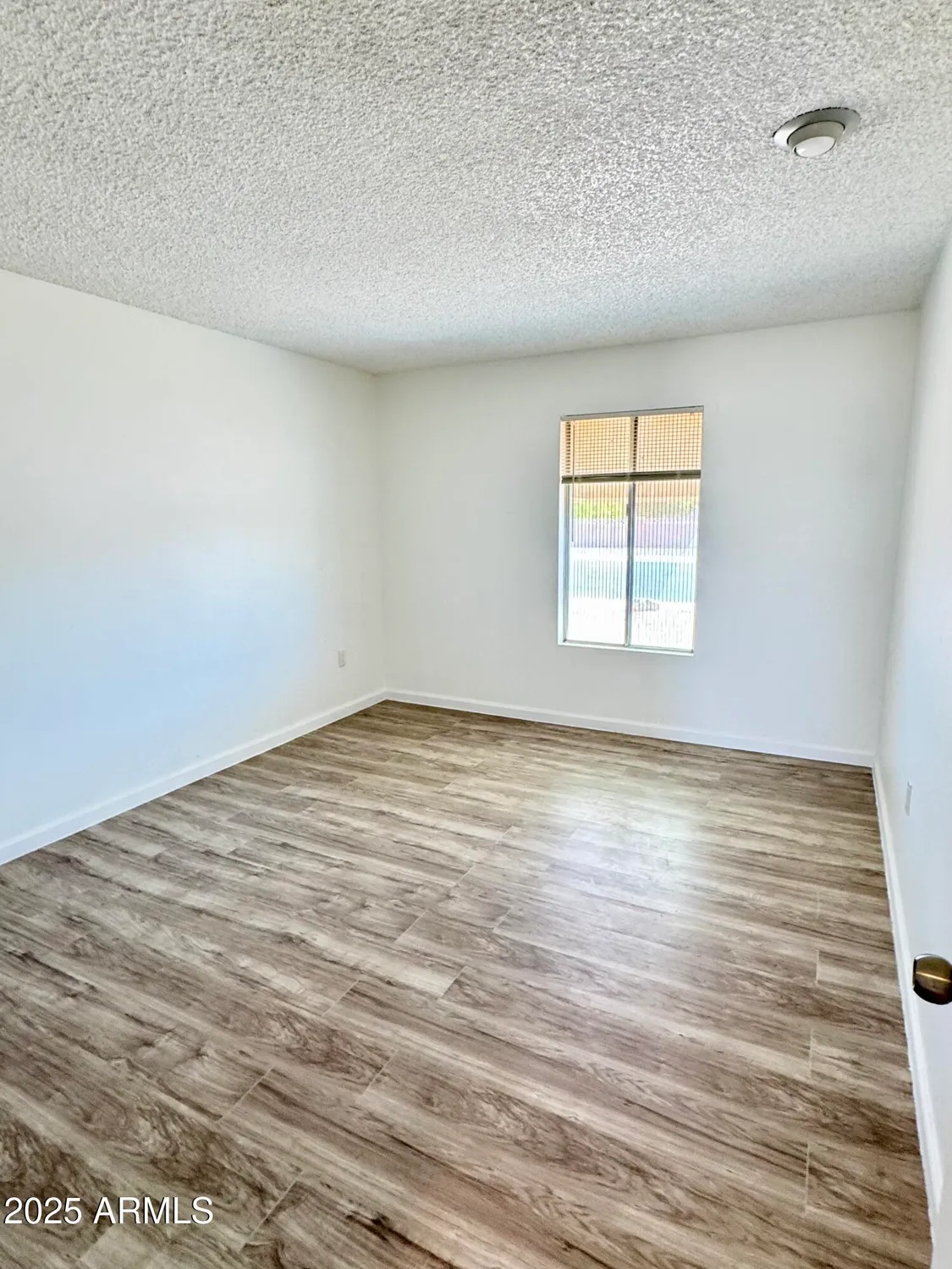 Property Slideshow image 17 of 29 | 14202 n lakeforest dr, Sun City, AZ, 85351