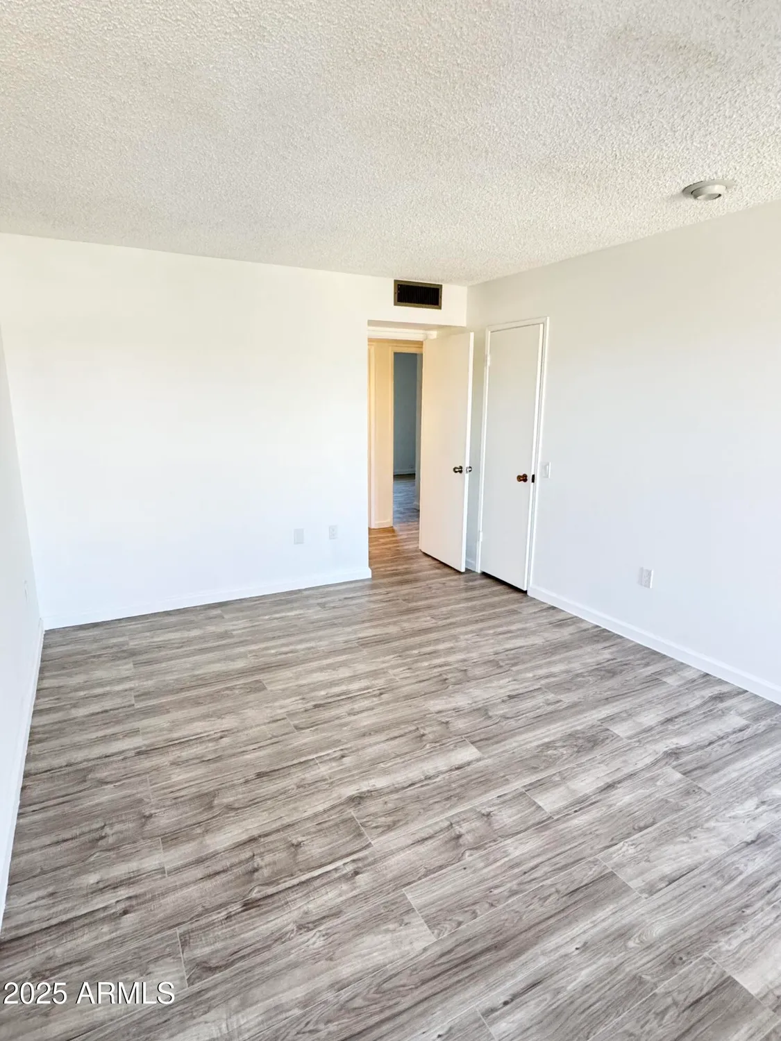 Property Slideshow image 21 of 29 | 14202 n lakeforest dr, Sun City, AZ, 85351