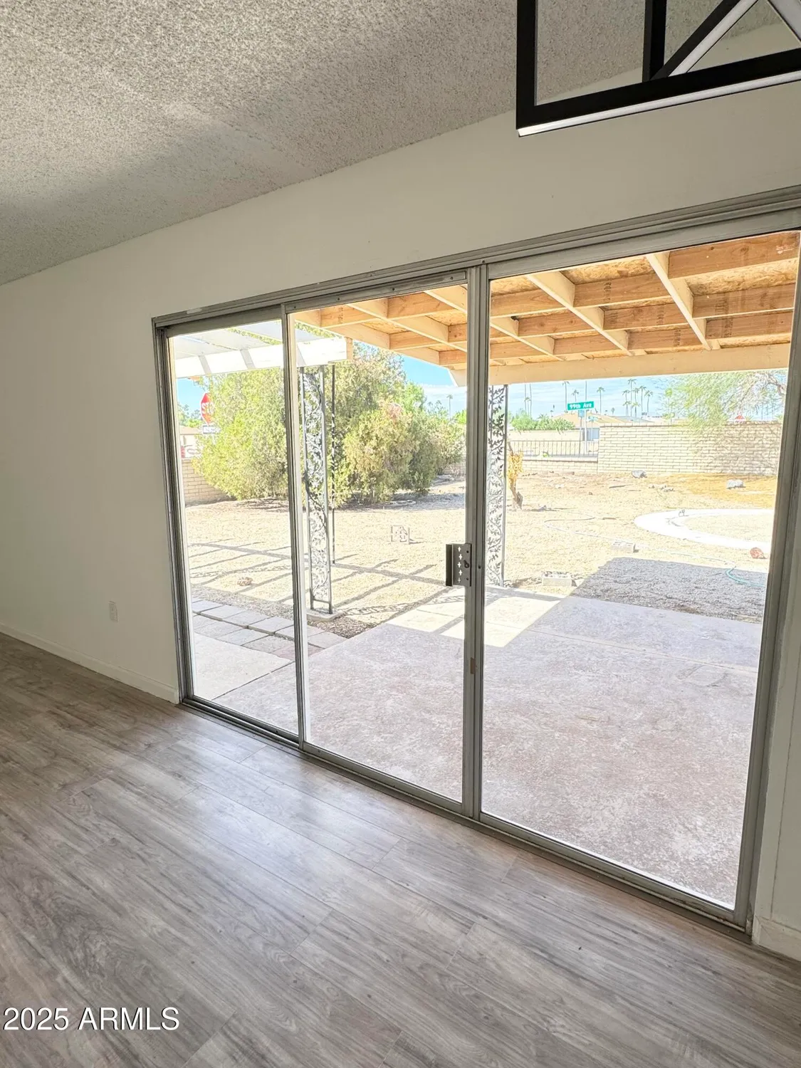 Property Slideshow image 22 of 29 | 14202 n lakeforest dr, Sun City, AZ, 85351