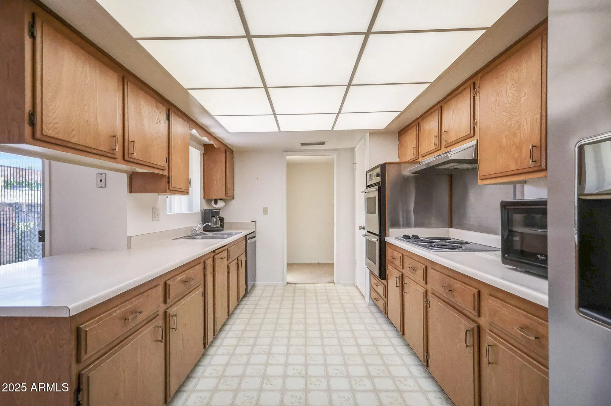 Property Slideshow image 16 of 39 | 10415 w camelot cir, Sun City, AZ, 85351