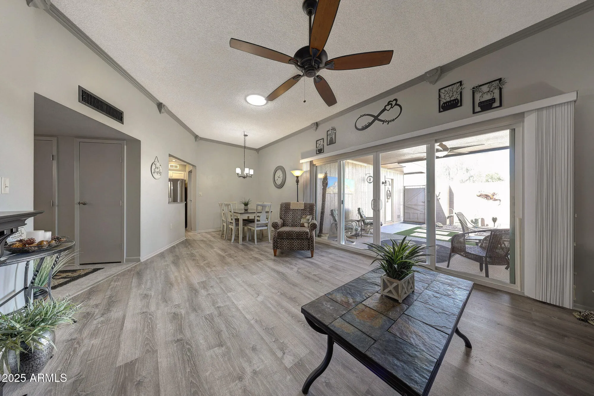 Property Slideshow image 9 of 37 | 13842 n 111th ave, Sun City, AZ, 85351