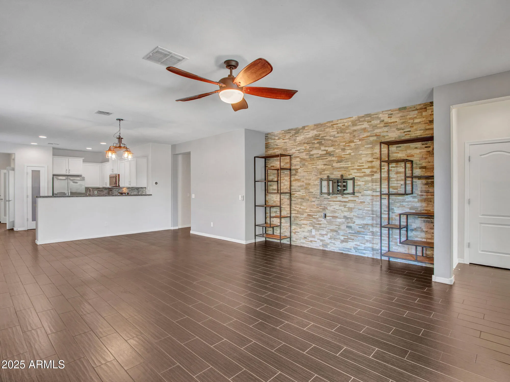 Property Slideshow image 16 of 56 | 22419 w la pasada blvd, Buckeye, AZ, 85326