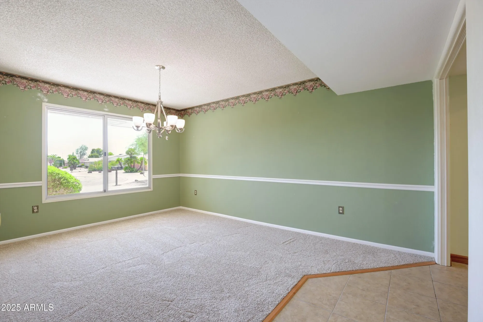 Property Slideshow image 13 of 31 | 10134 w pine springs dr, Sun City, AZ, 85373