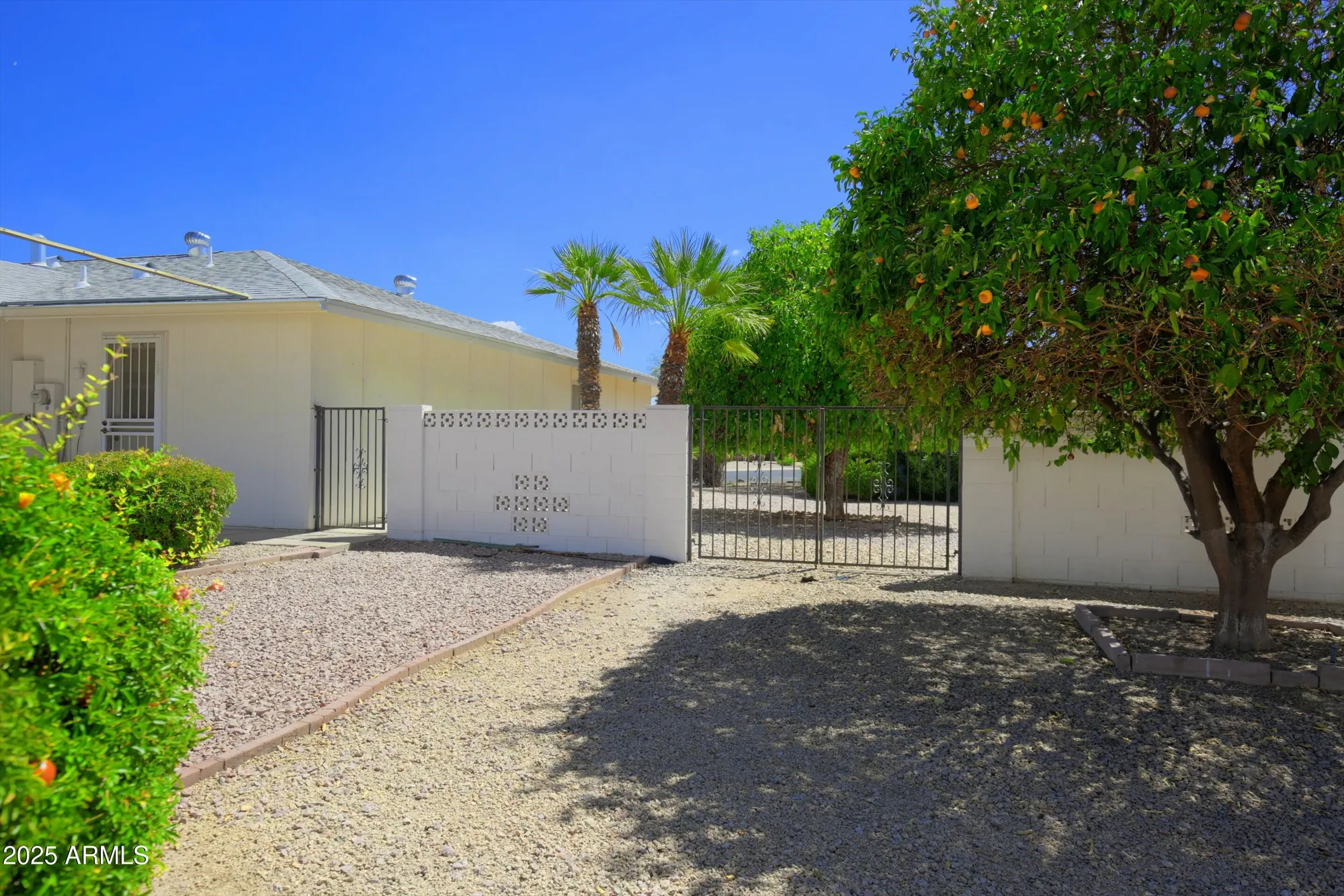 Property Slideshow image 25 of 31 | 10134 w pine springs dr, Sun City, AZ, 85373