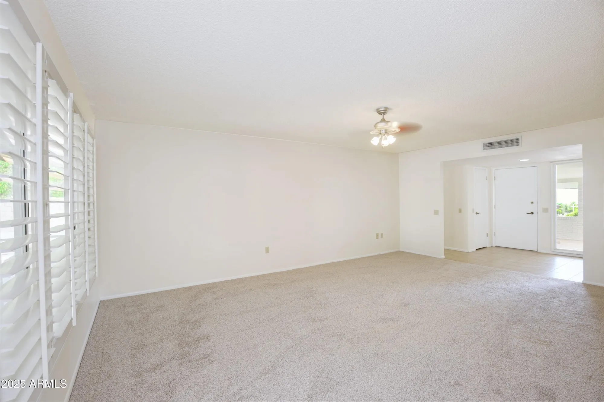 Property Slideshow image 11 of 31 | 10134 w pine springs dr, Sun City, AZ, 85373