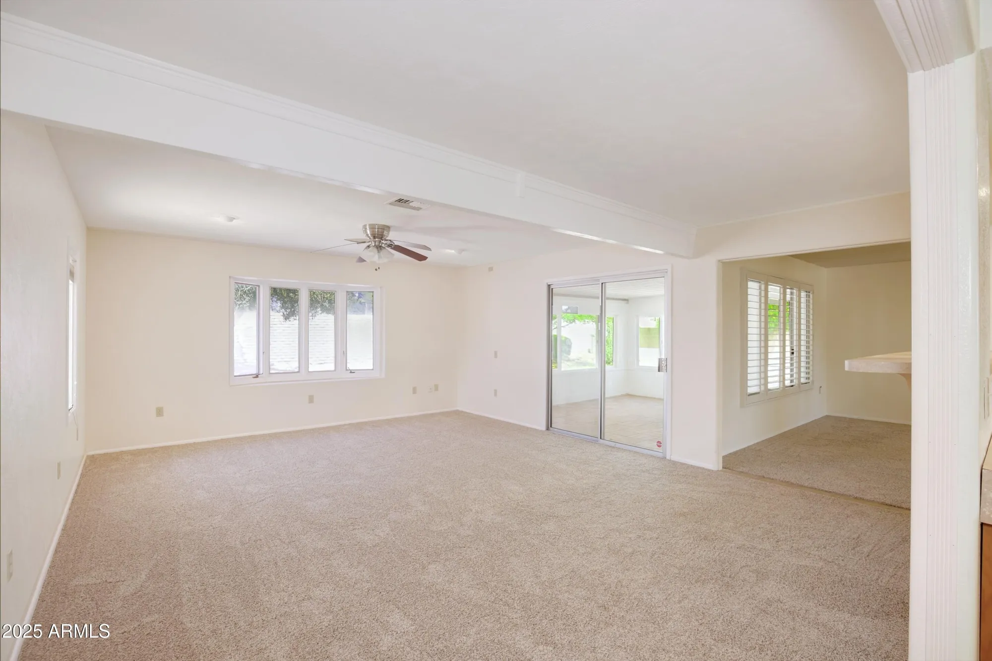 Property Slideshow image 9 of 31 | 10134 w pine springs dr, Sun City, AZ, 85373