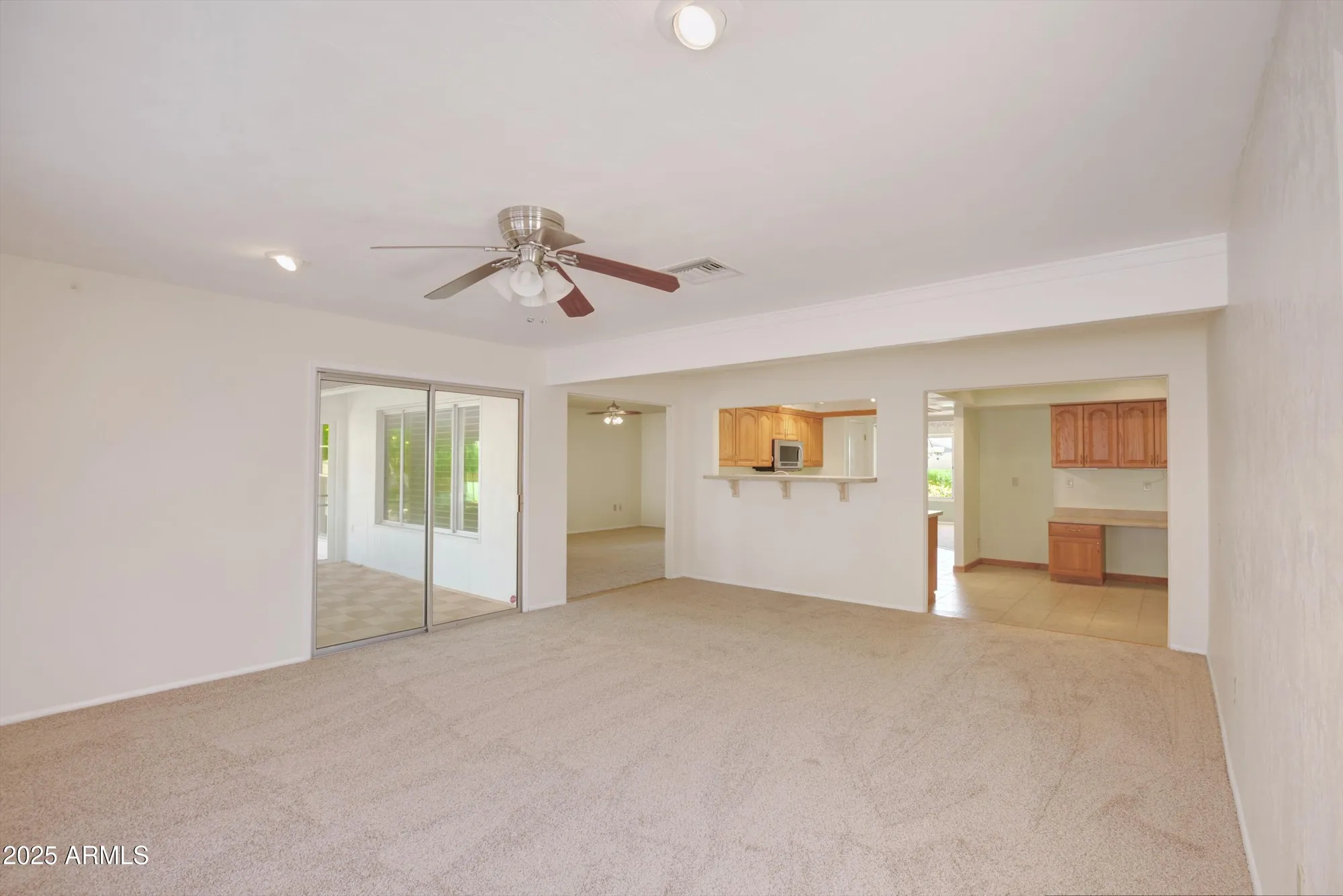 Property Slideshow image 8 of 31 | 10134 w pine springs dr, Sun City, AZ, 85373