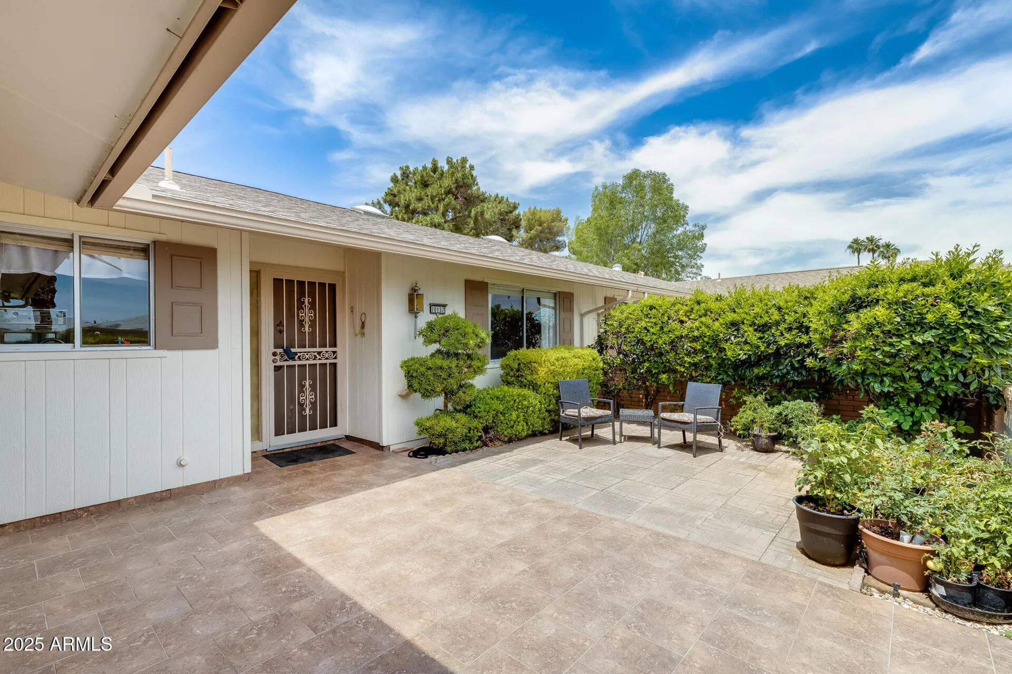 Property Slideshow image 2 of 49 | 10137 w forrester dr, Sun City, AZ, 85351