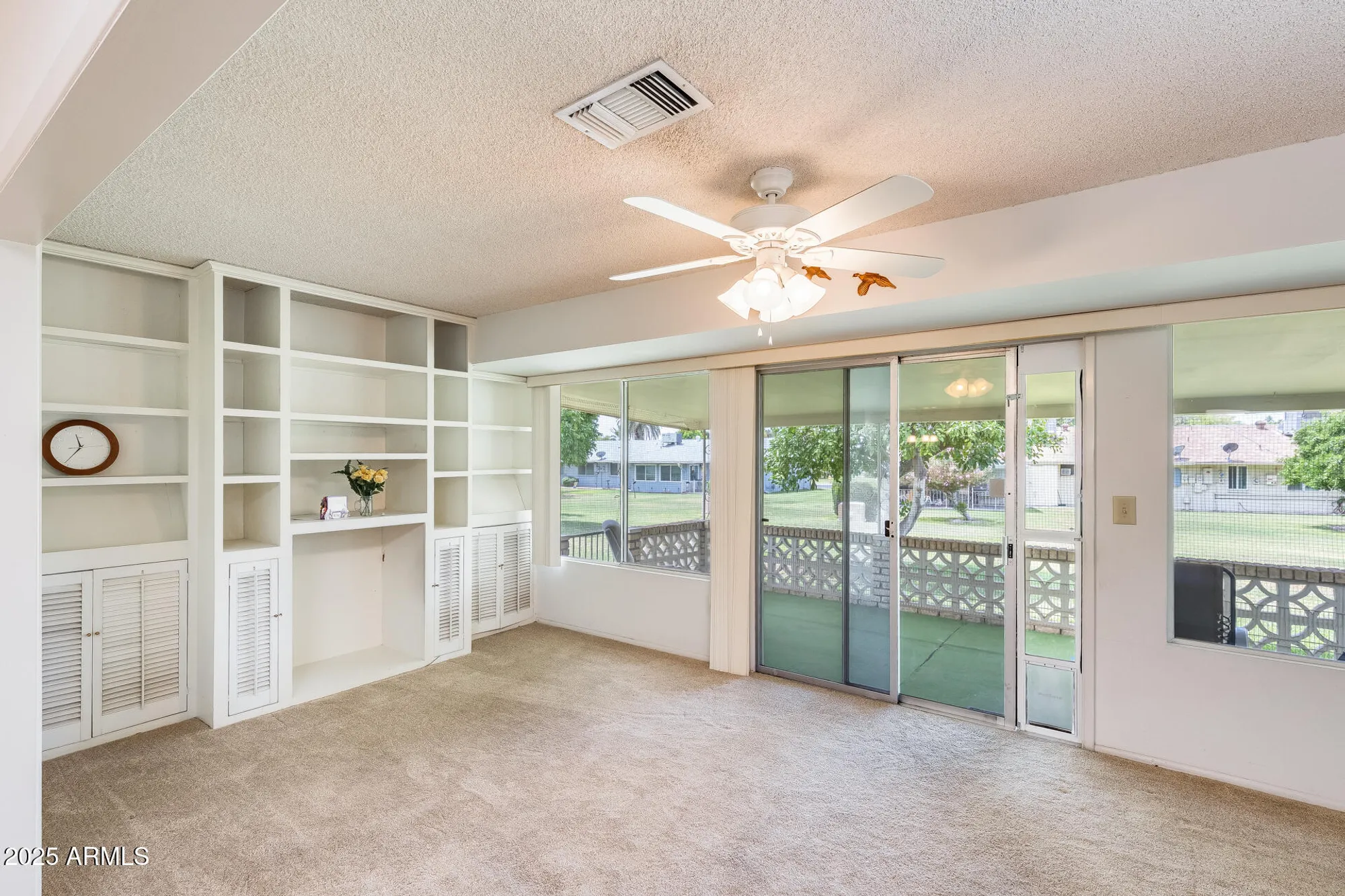 Property Slideshow image 5 of 49 | 10137 w forrester dr, Sun City, AZ, 85351