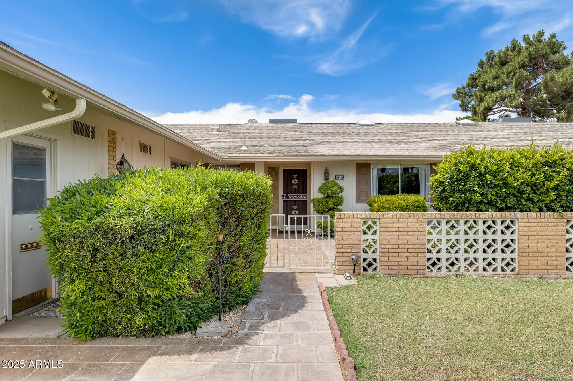 Property Slideshow image 10 of 49 | 10137 w forrester dr, Sun City, AZ, 85351