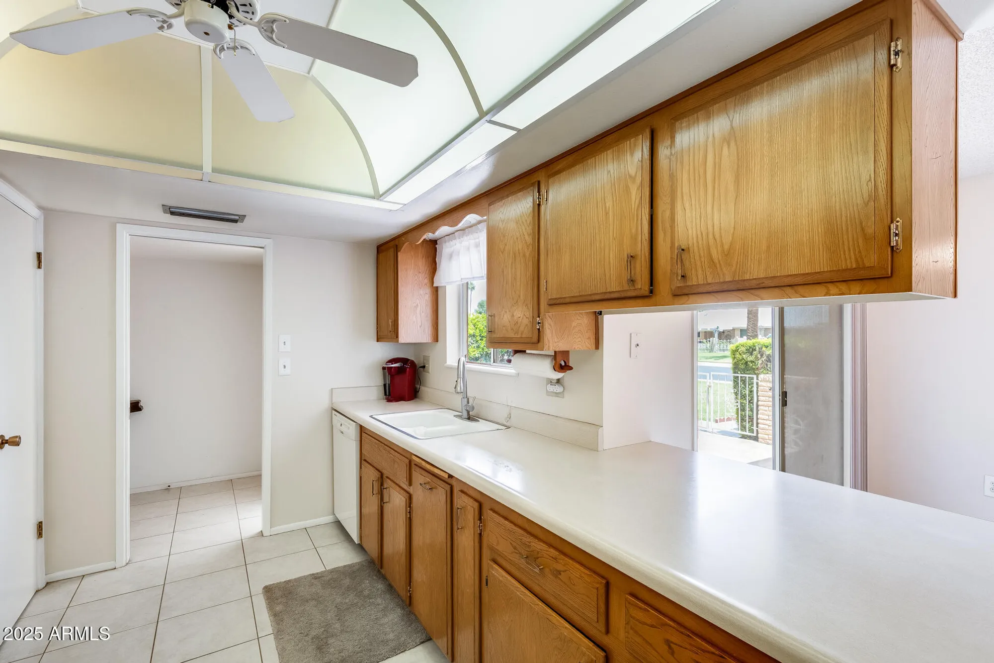 Property Slideshow image 18 of 49 | 10137 w forrester dr, Sun City, AZ, 85351