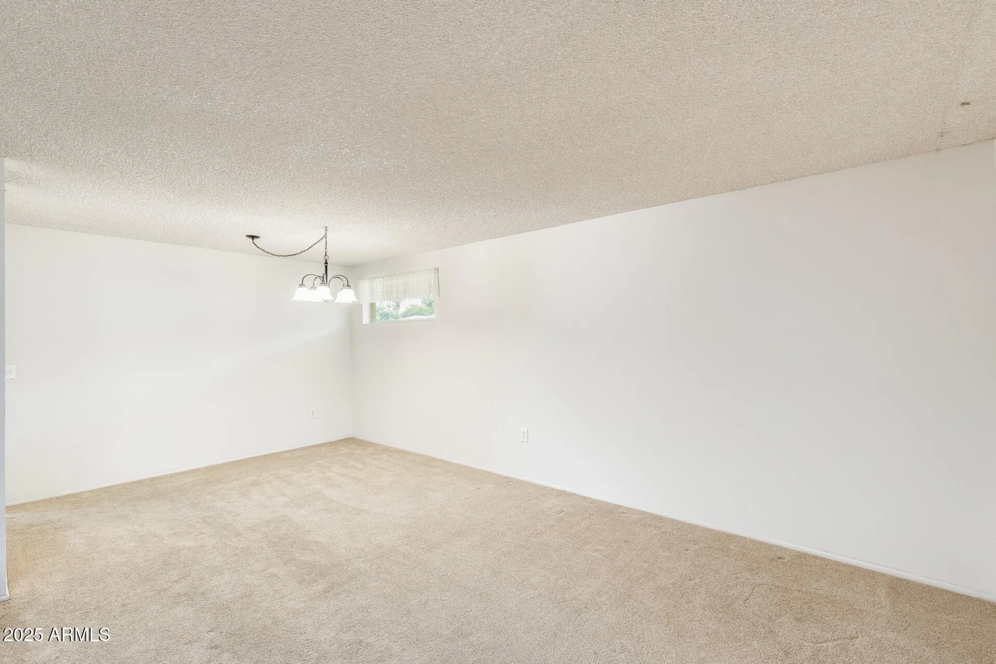 Property Slideshow image 24 of 49 | 10137 w forrester dr, Sun City, AZ, 85351