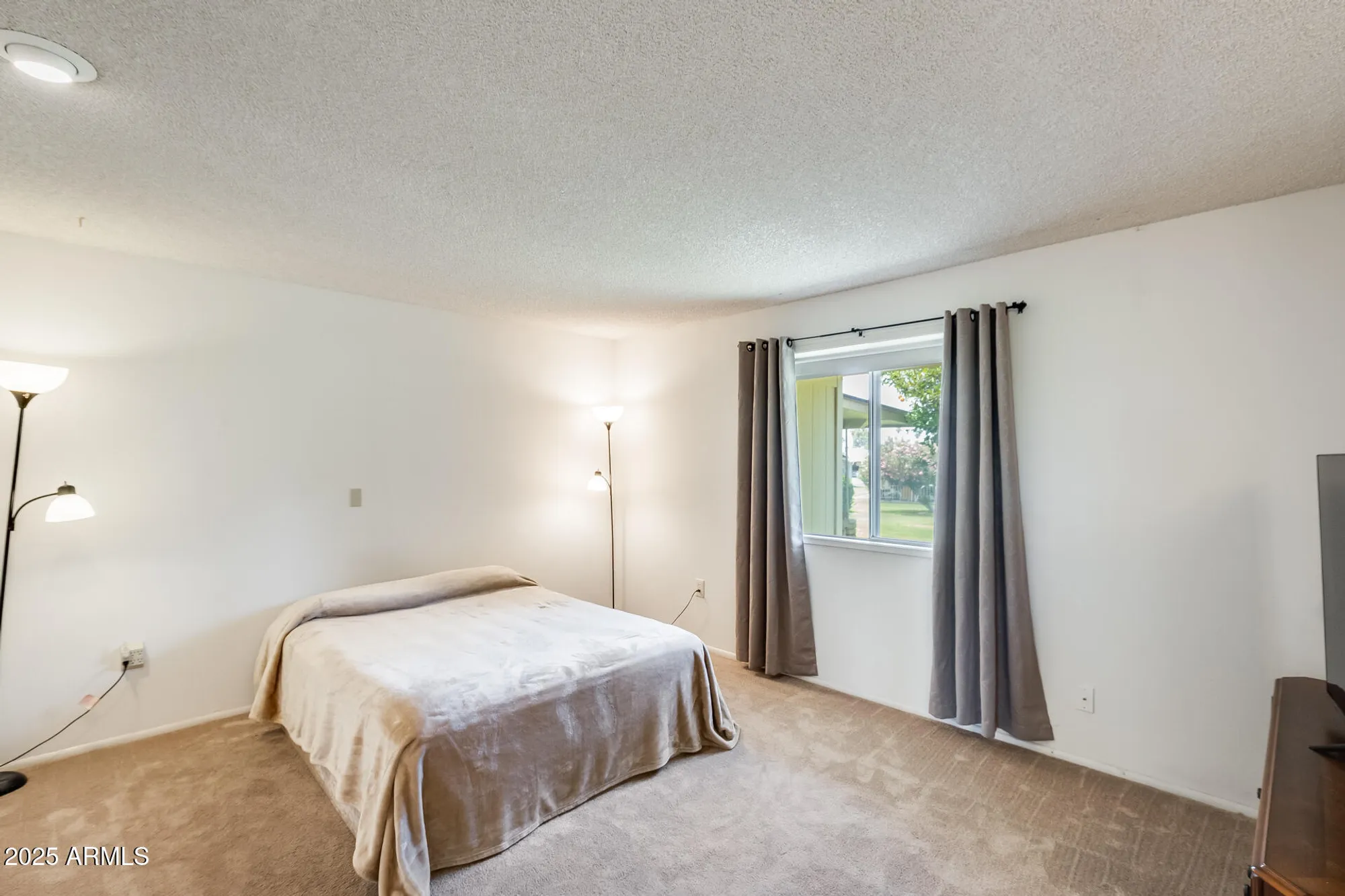 Property Slideshow image 34 of 49 | 10137 w forrester dr, Sun City, AZ, 85351