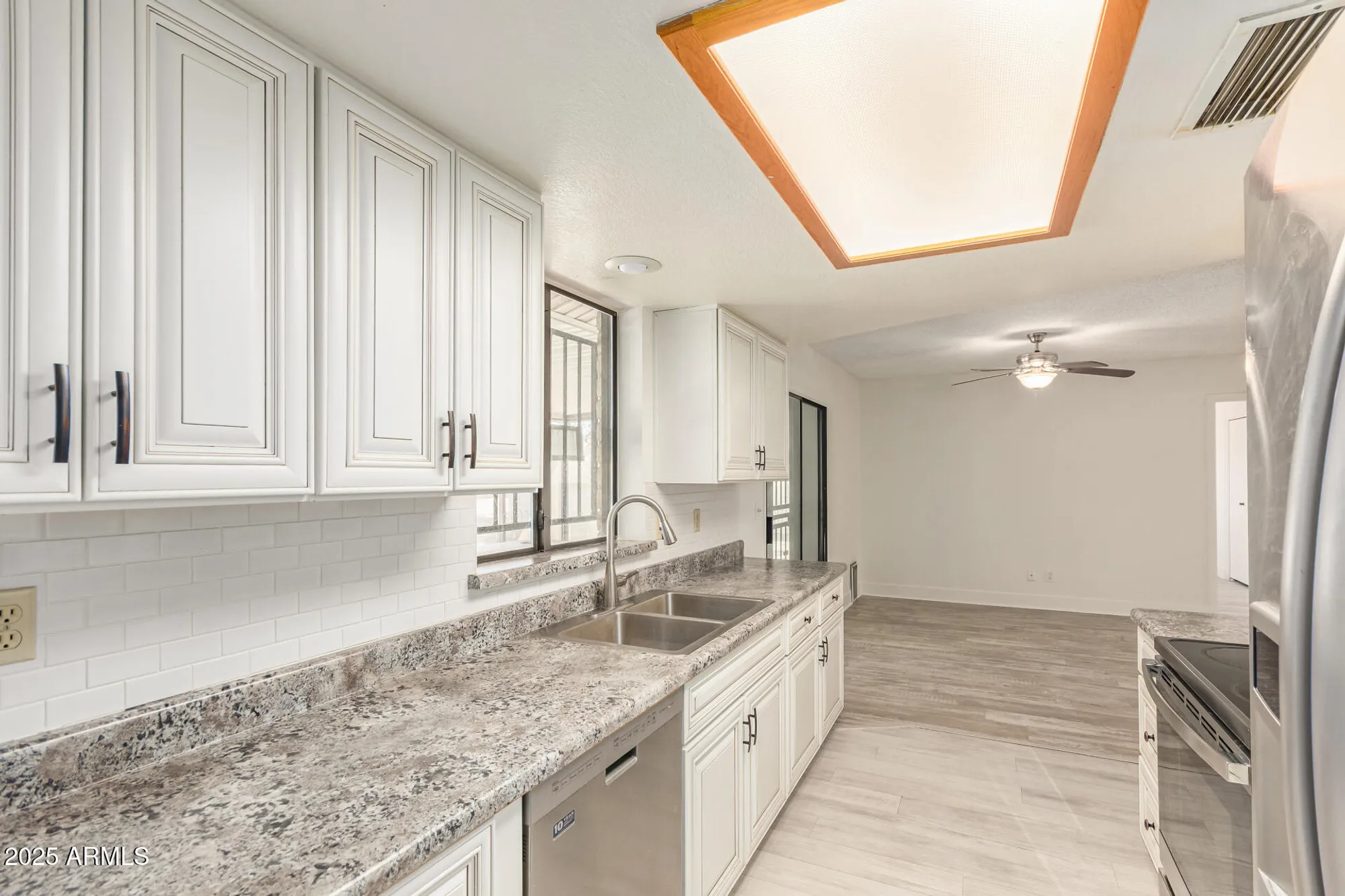 Property Slideshow image 13 of 30 | 9564 w purdue ave, Peoria, AZ, 85345