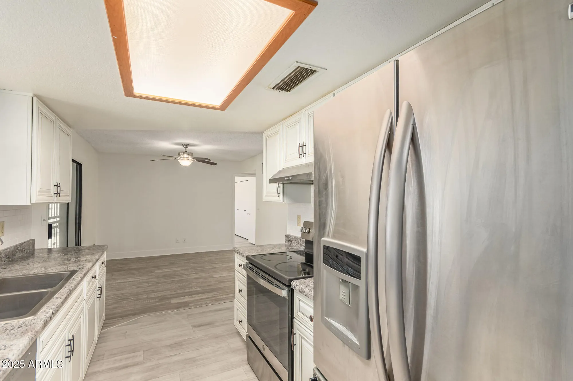 Property Slideshow image 12 of 30 | 9564 w purdue ave, Peoria, AZ, 85345