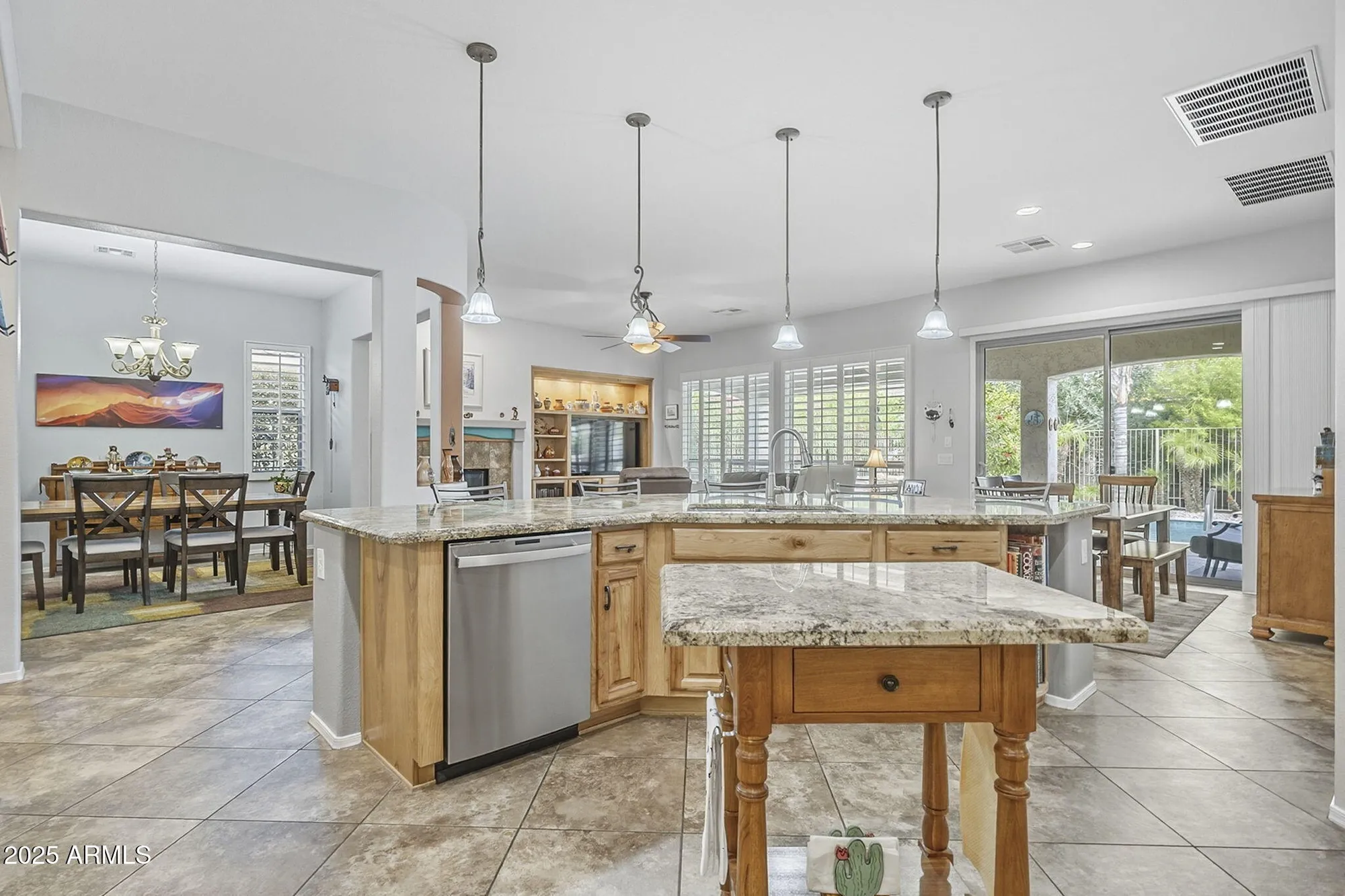 Property Slideshow image 27 of 81 | 4644 e sourwood dr, Gilbert, AZ, 85298