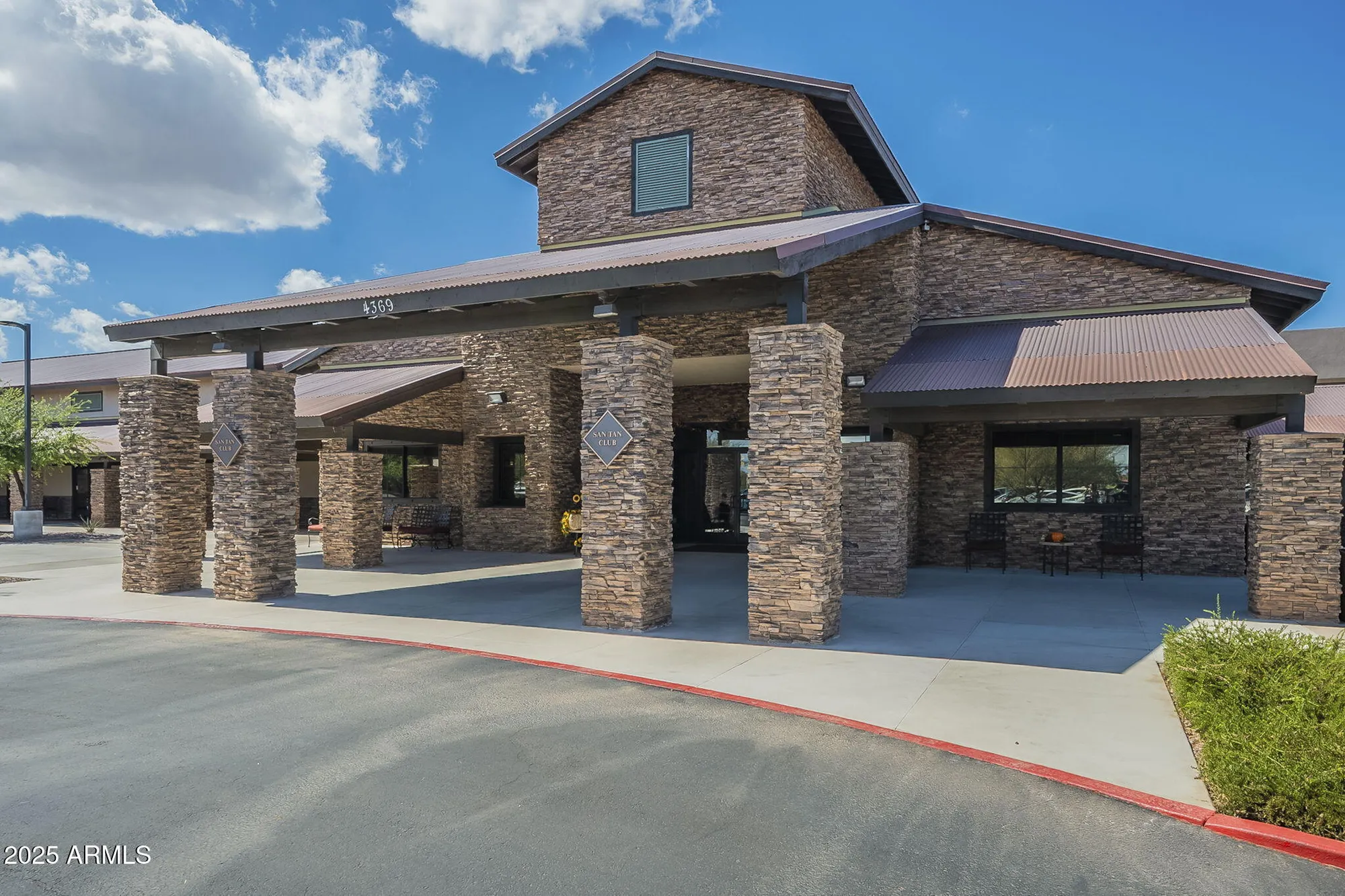 Property Slideshow image 61 of 81 | 4644 e sourwood dr, Gilbert, AZ, 85298