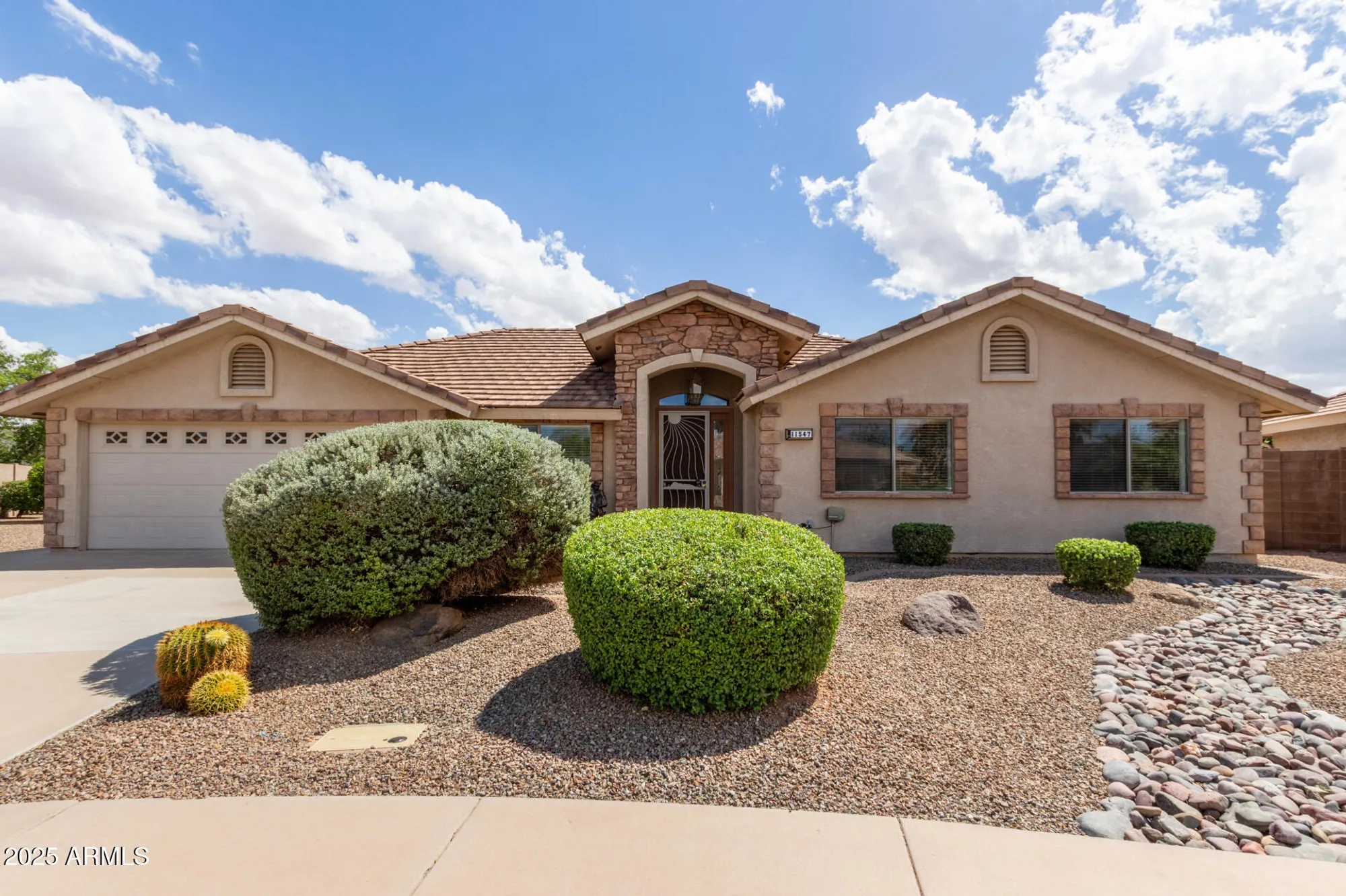 Property Slideshow image 1 of 40 | 11547 e neville ave, Mesa, AZ, 85209